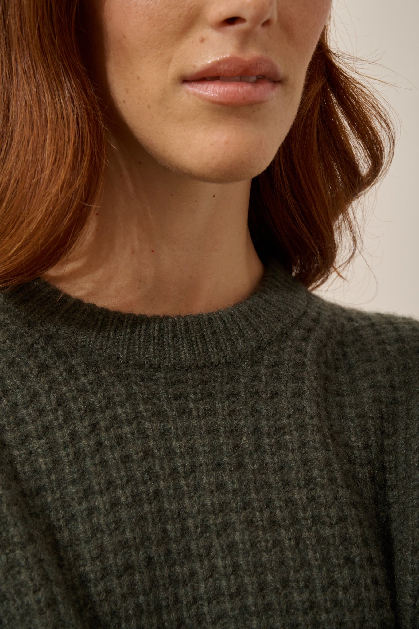 CHEWA robe col rond 8 fils kaki chiné