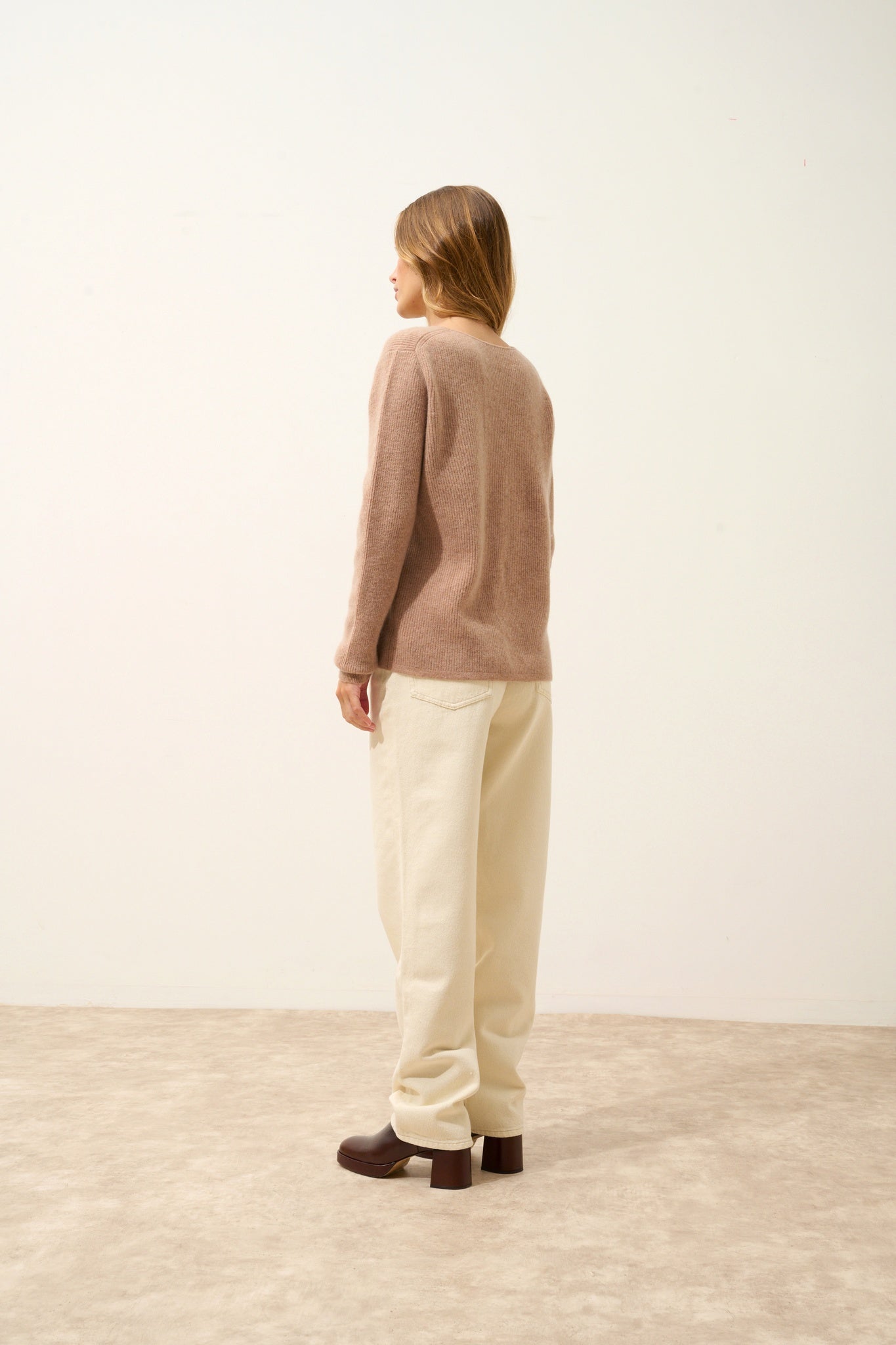 CIELORA pull col v camel chiné