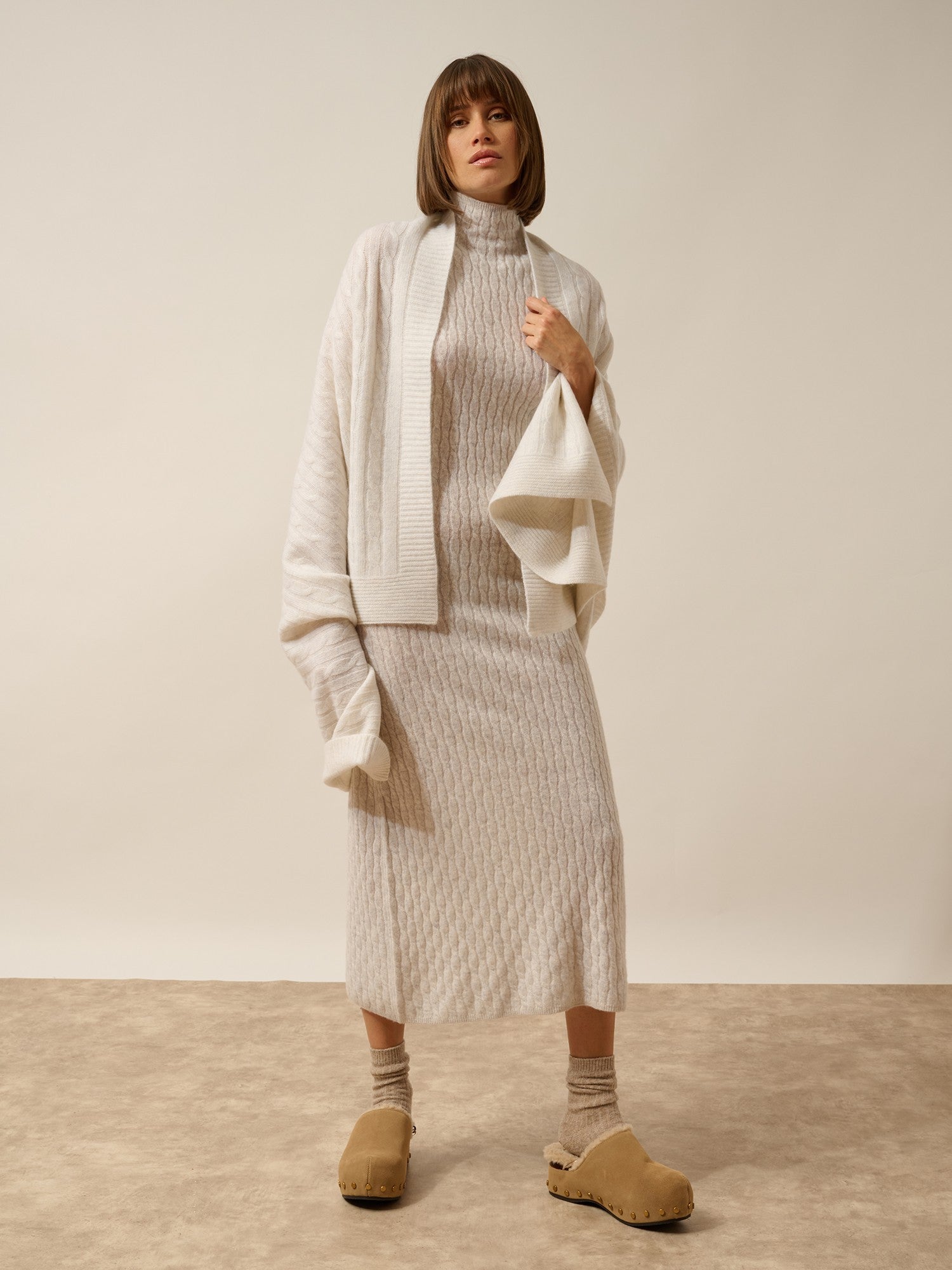 Claribel 4-ply white mottled plaid