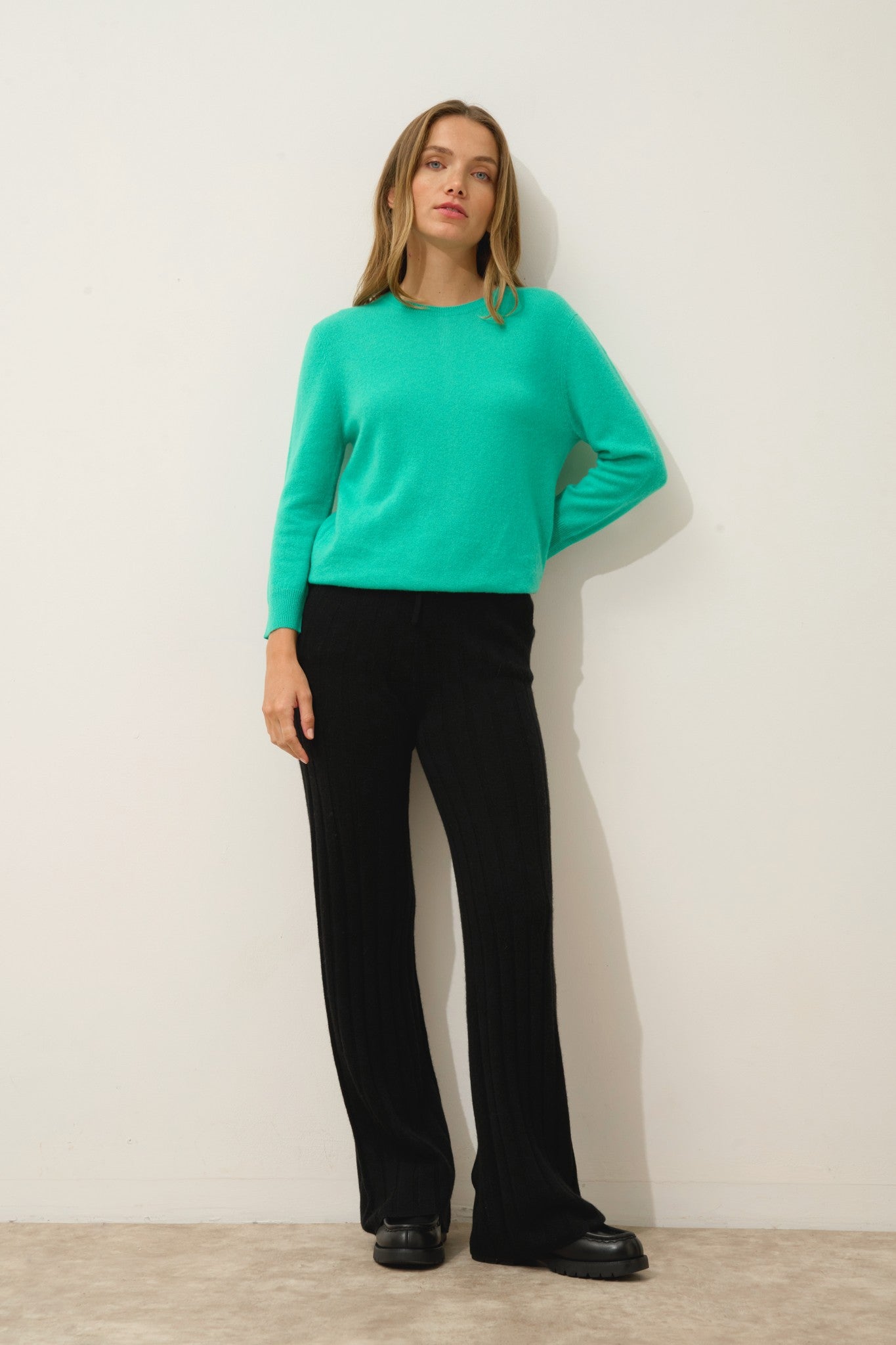 clarissa pantalon évasé noir 100% cachemire