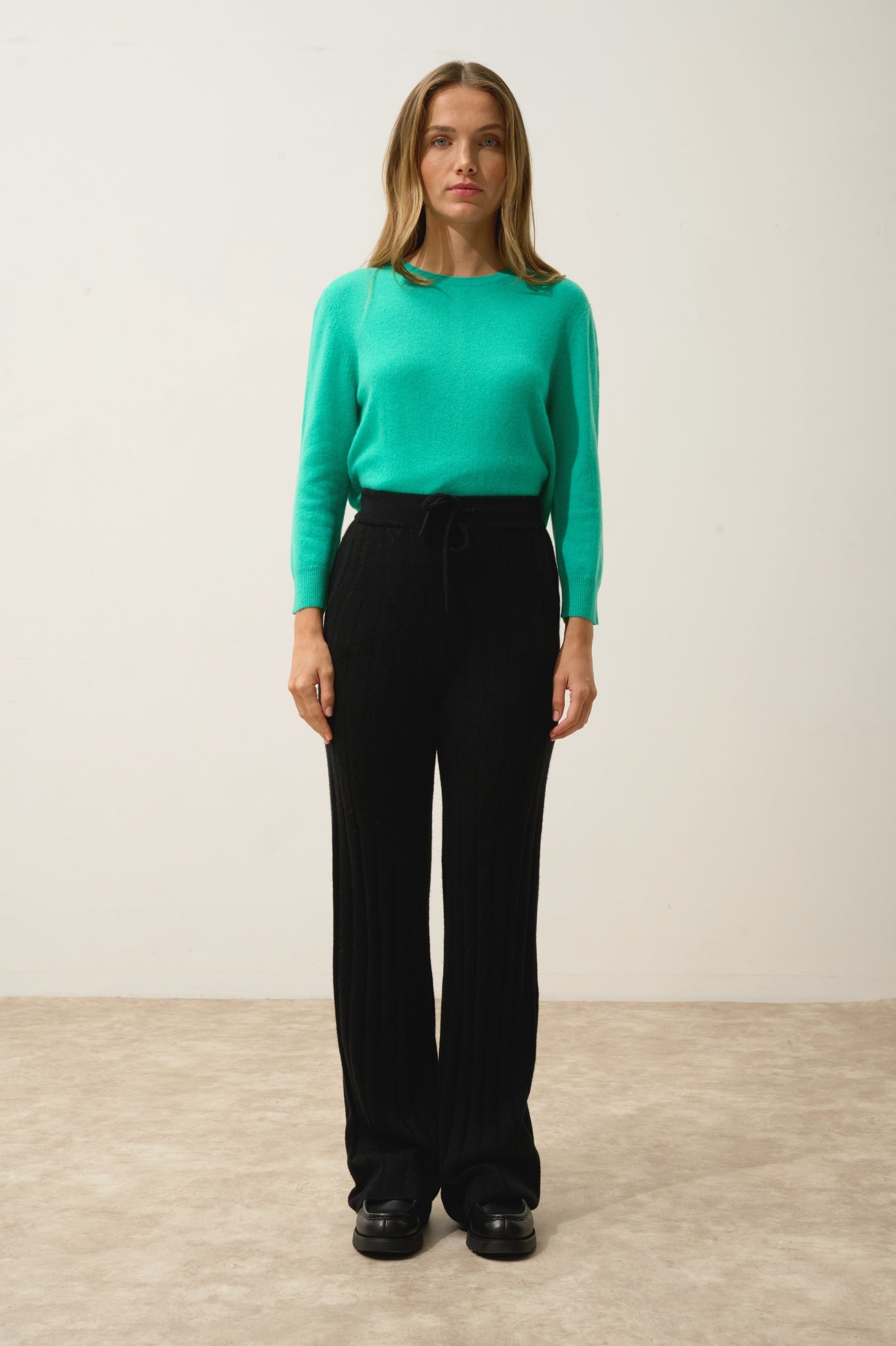 CLARISSA pantalon évasé noir