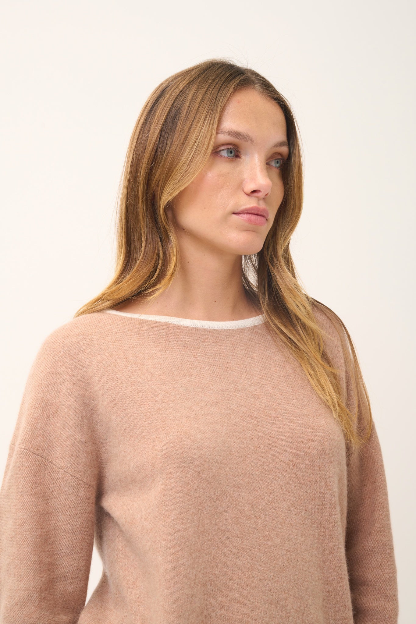 CLOLA pull col rond camel chiné