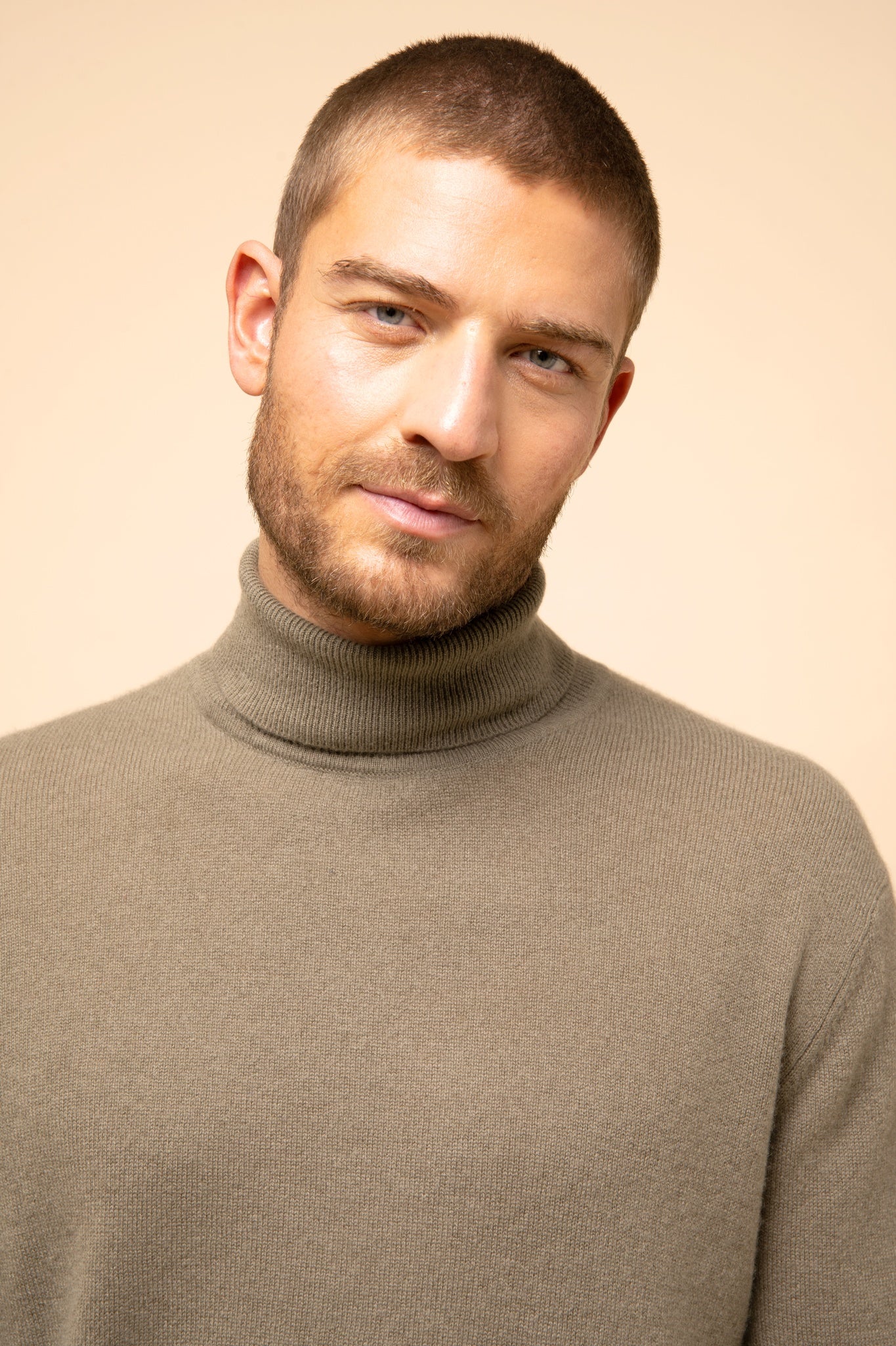 CONNOR army turtleneck sweater