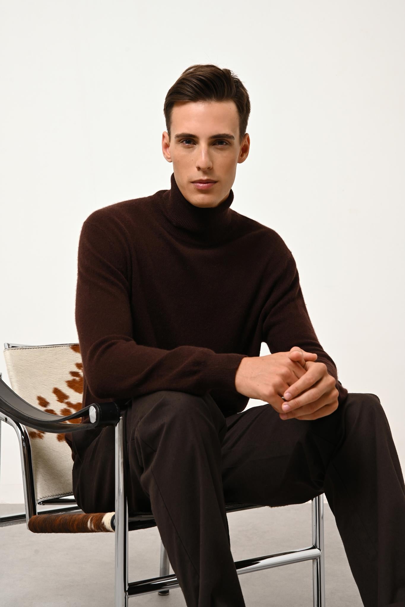 CONNOR pull col roulé choco