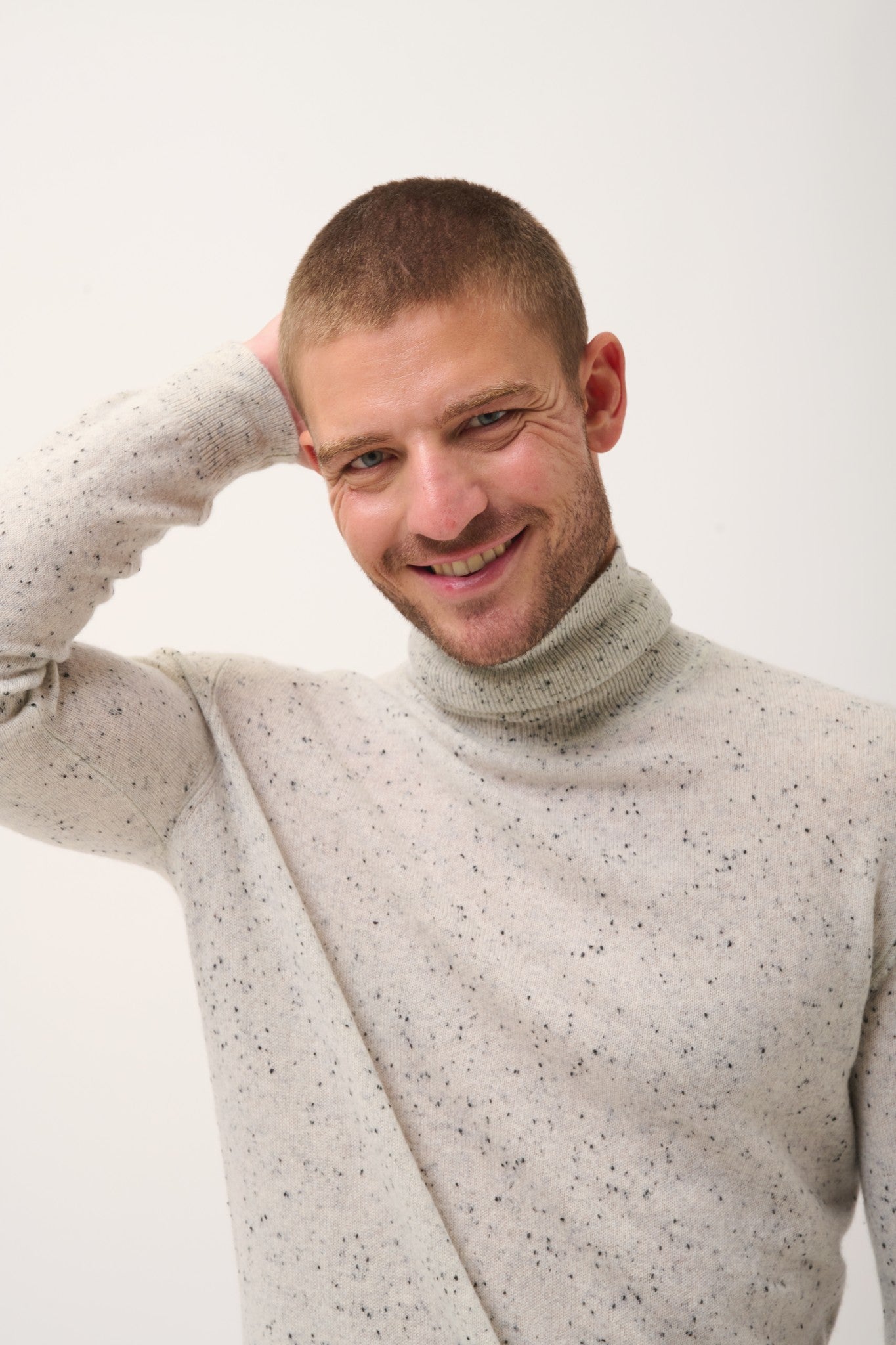 connor pull col roulé gris/noir