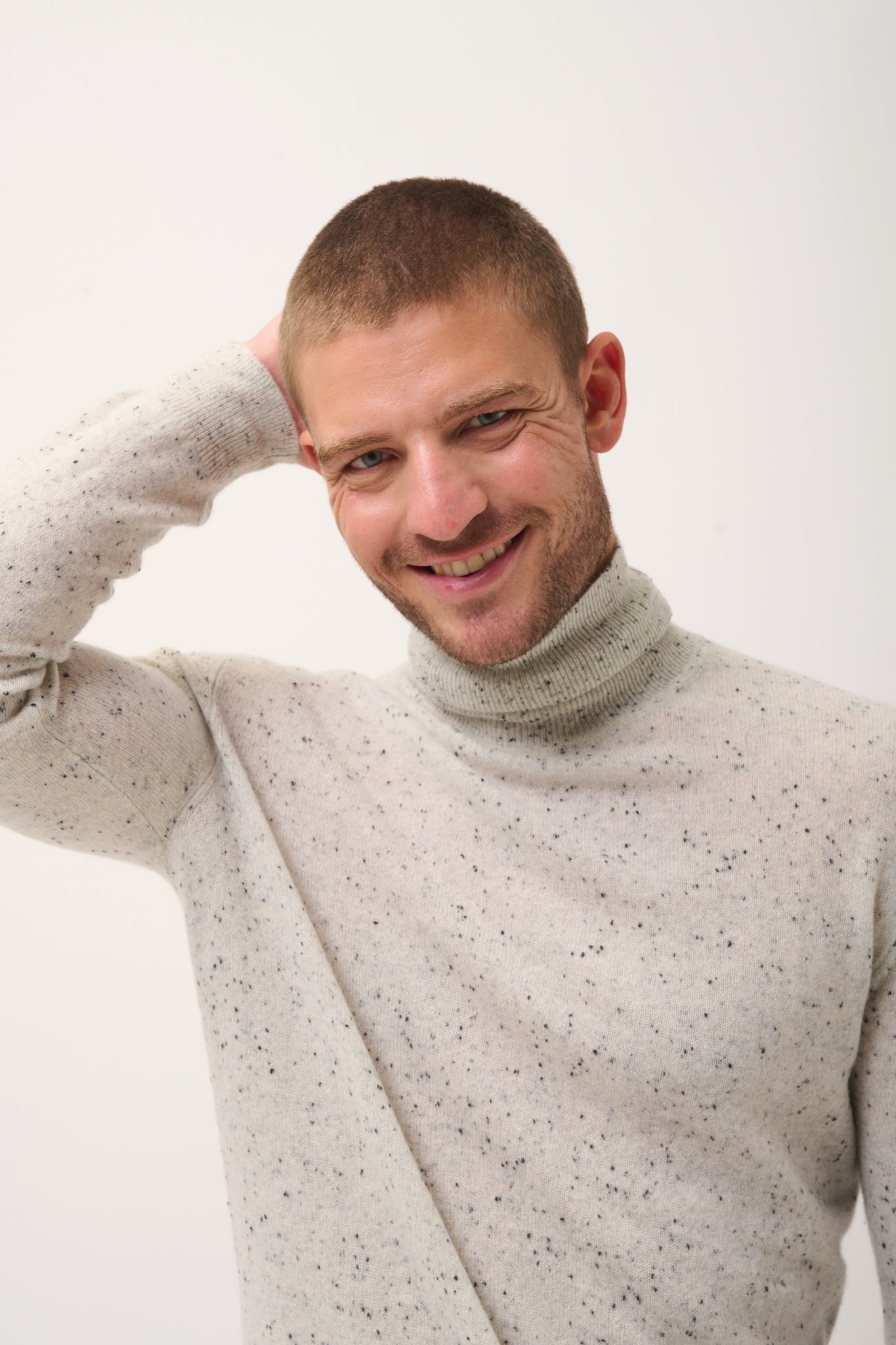 CONNOR gray/black turtleneck sweater