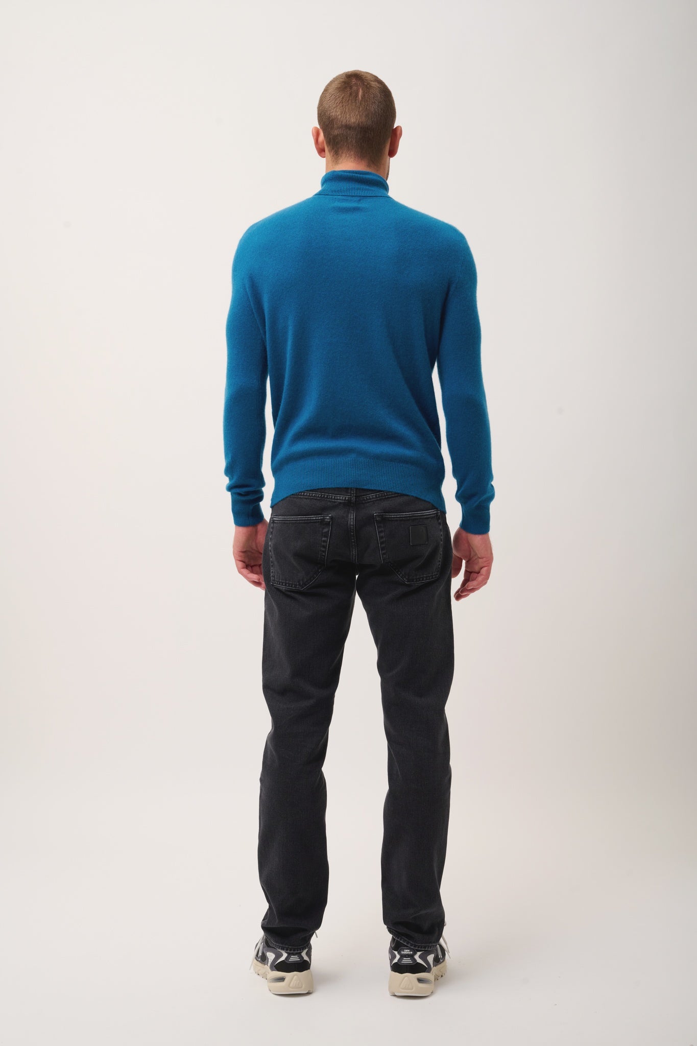 CONNOR pull col roulé paon