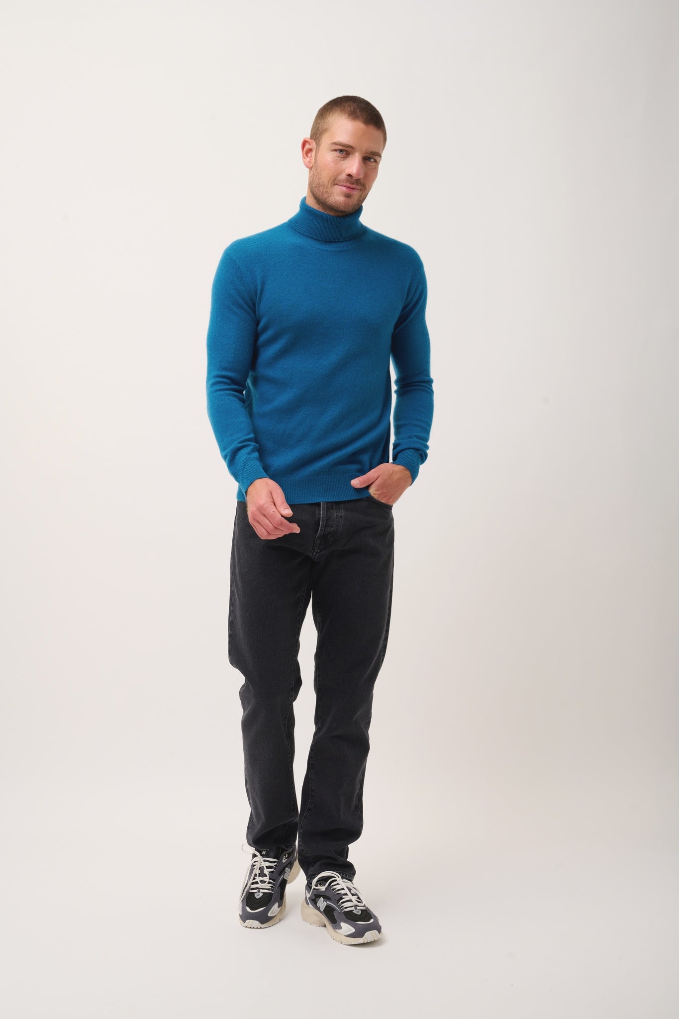 CONNOR pull col roulé paon