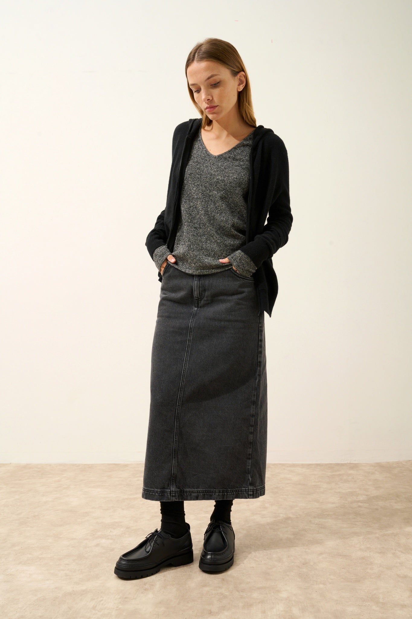 DEBBIE gilet col zippé capuche noir