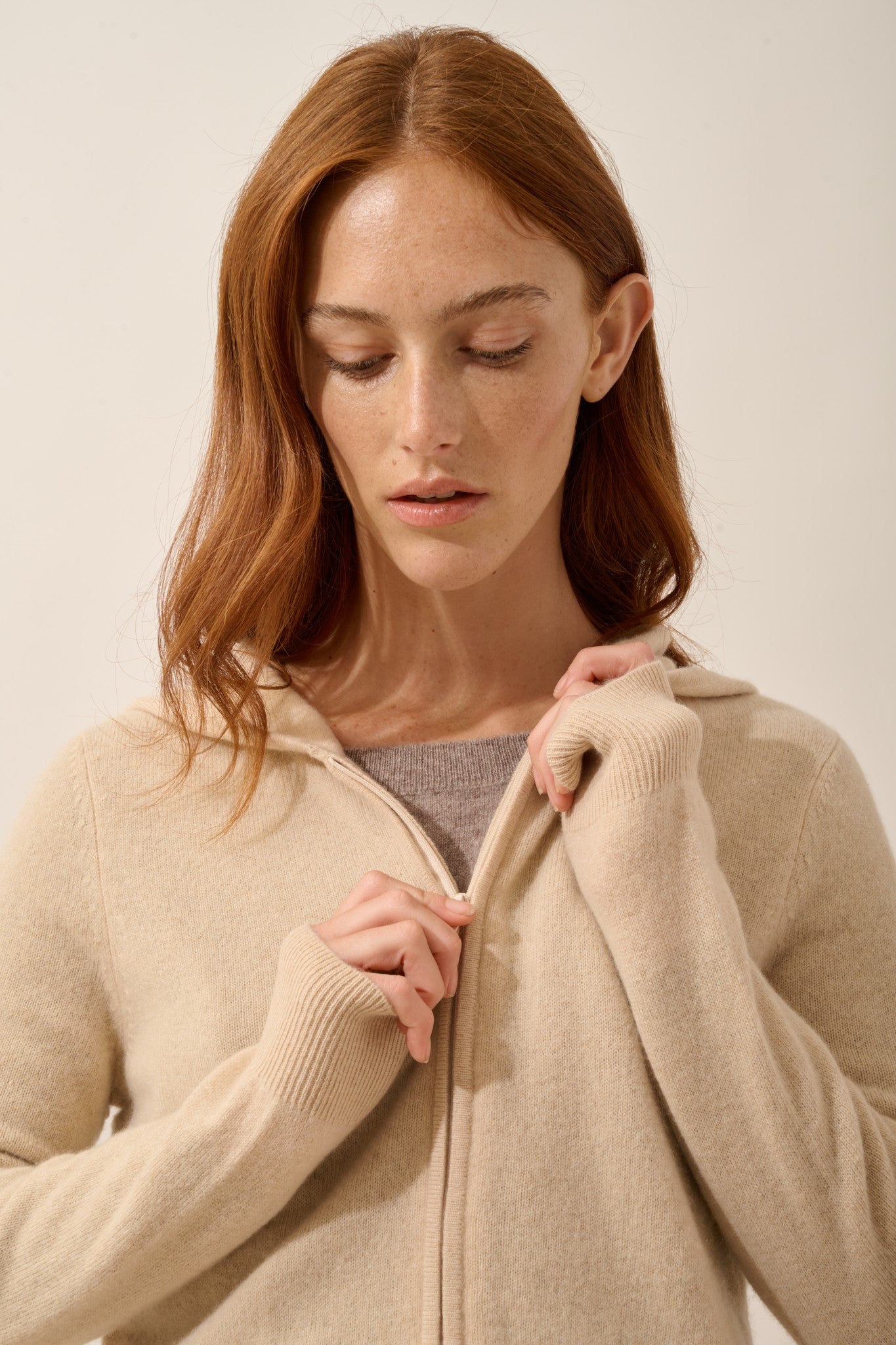 debbie gilet col zippé capuche sable