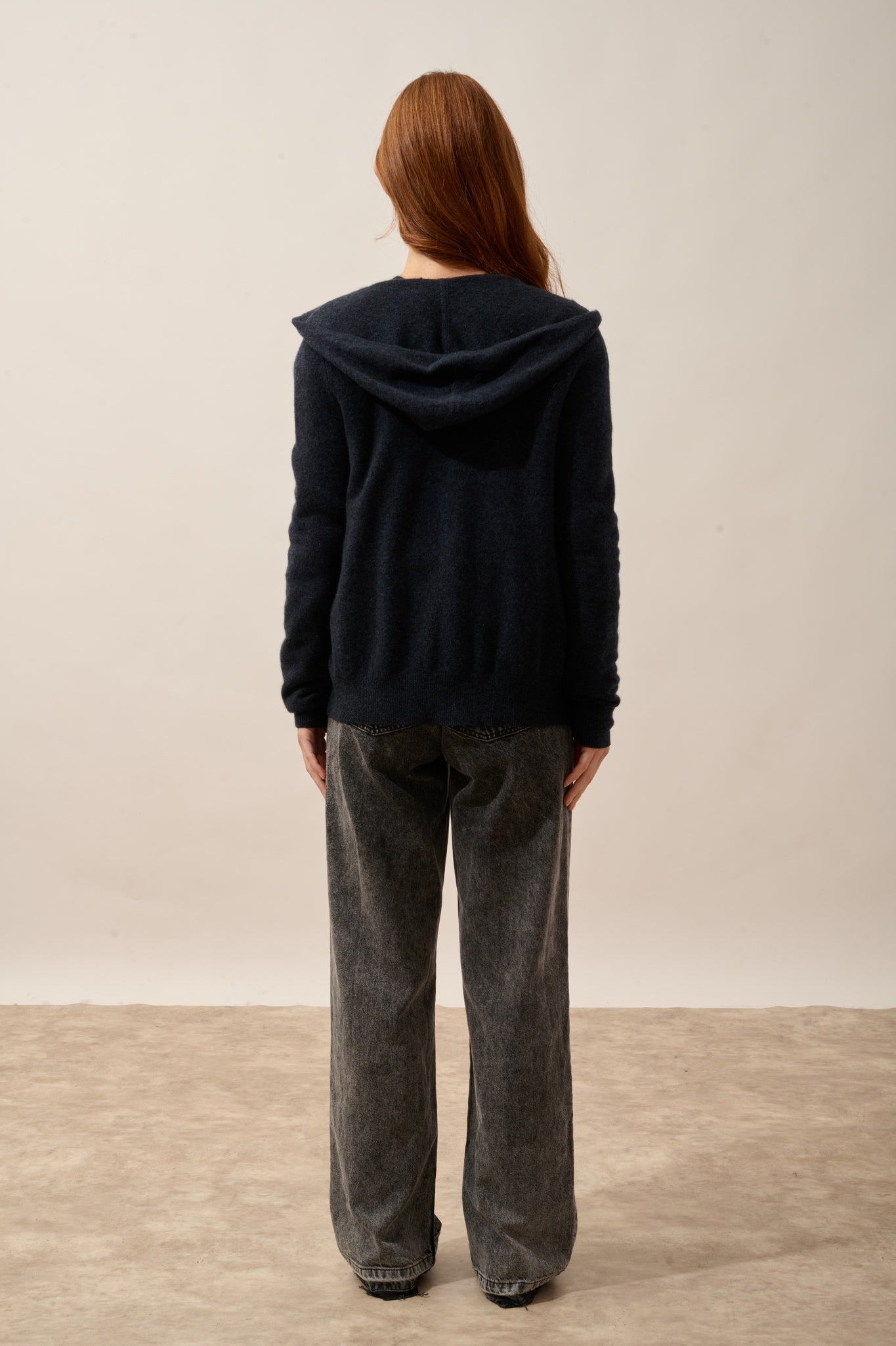 DEBBIE gilet zippé capuche caviar