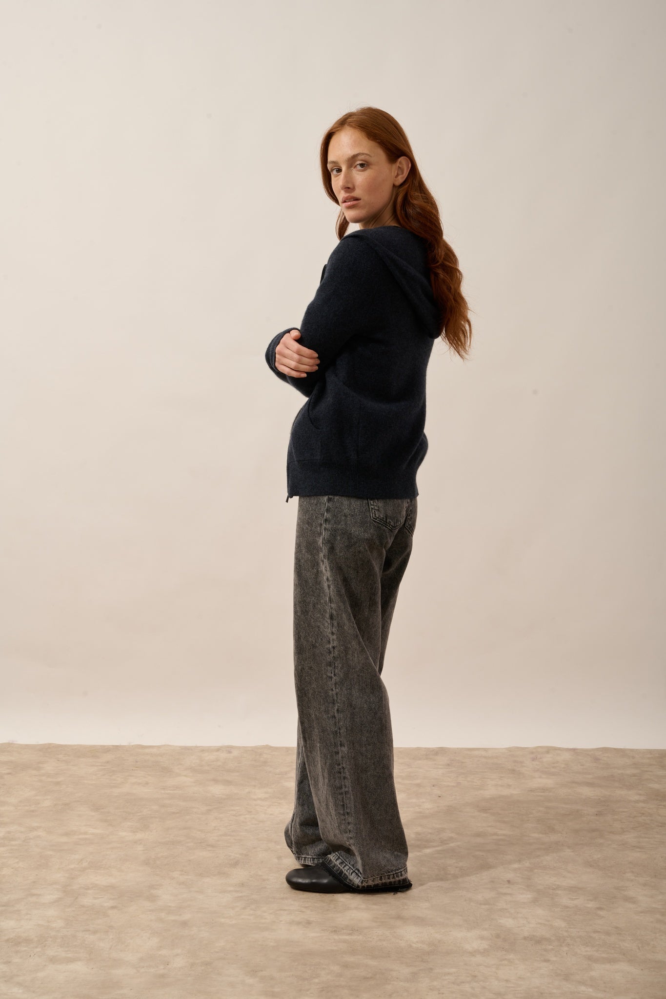 DEBBIE gilet zippé capuche caviar