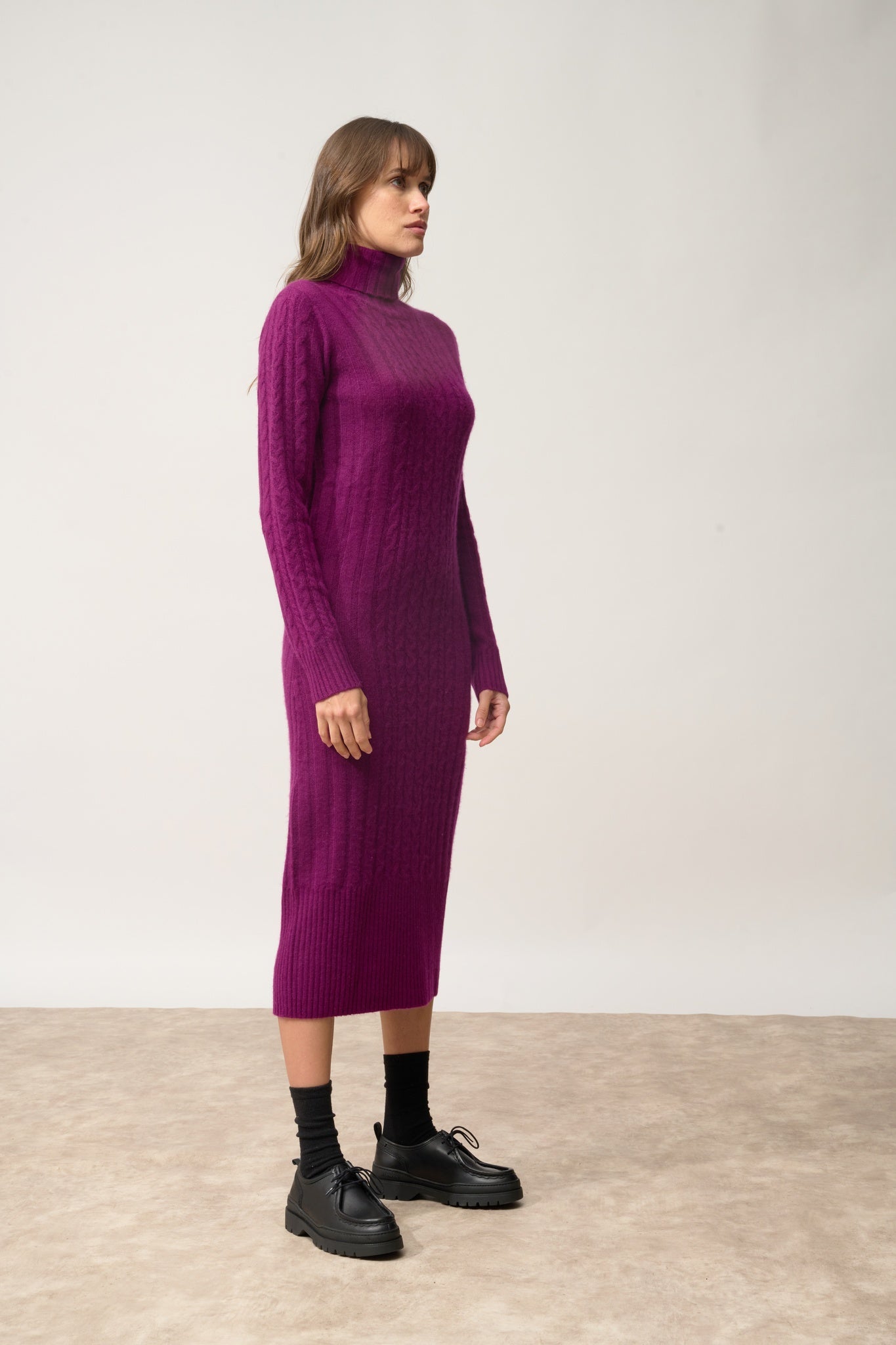 DOLKAR robe col roulé prune