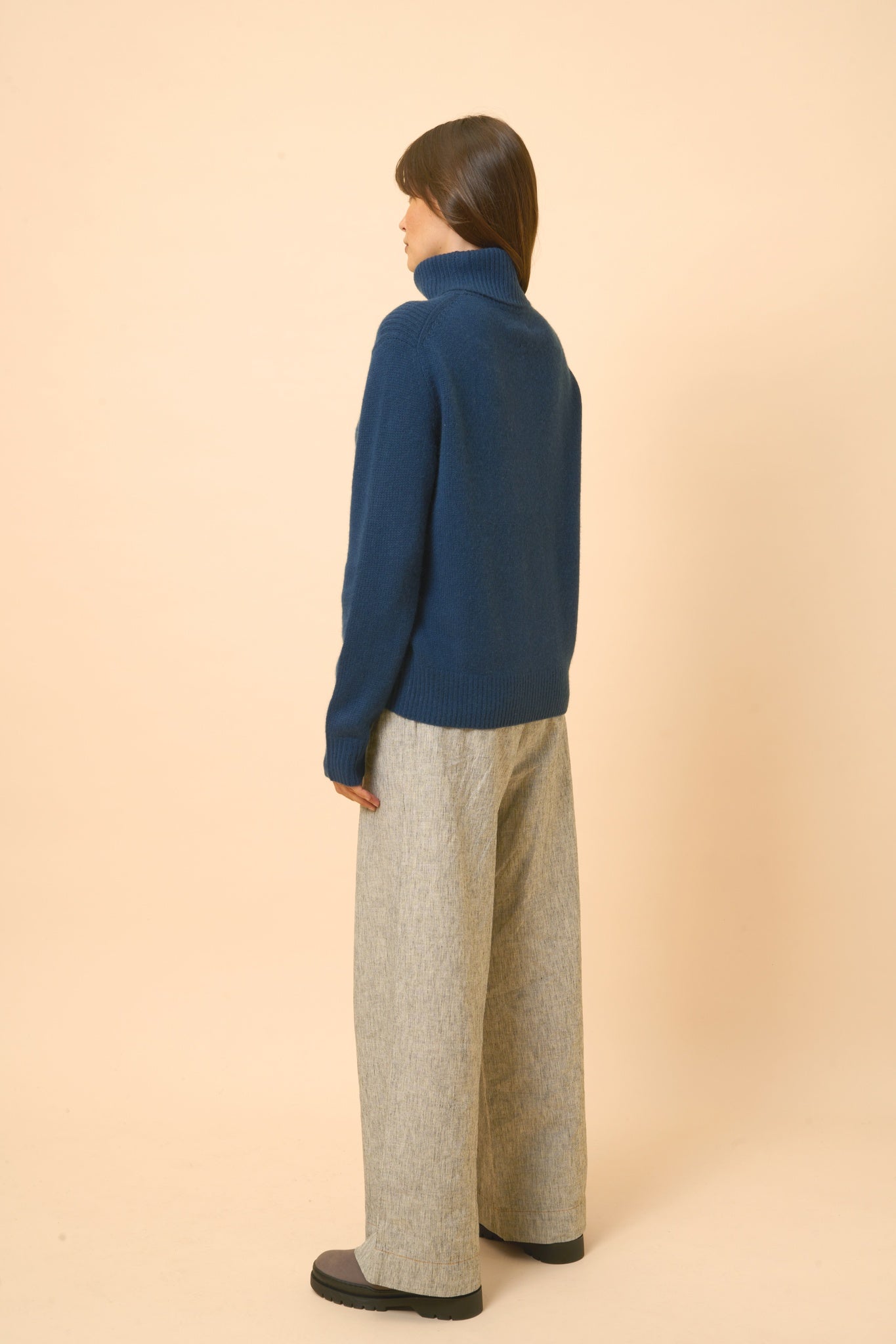 DOLMA pull col roulé bleu pétrole