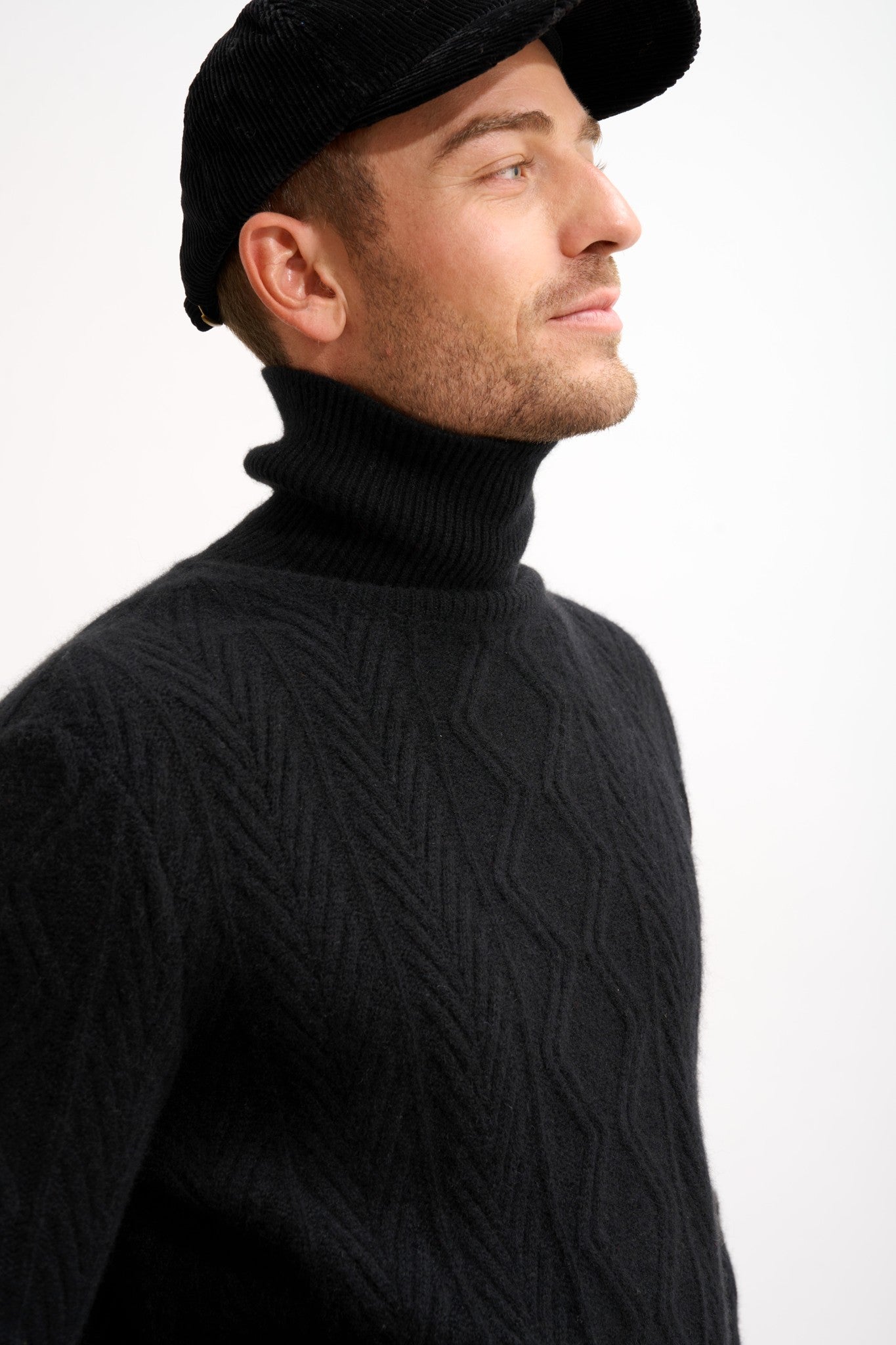 dorje pull col roulé noir