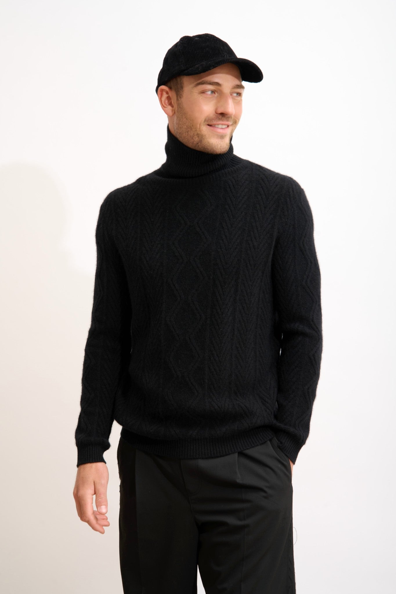 dorje pull col roulé noir