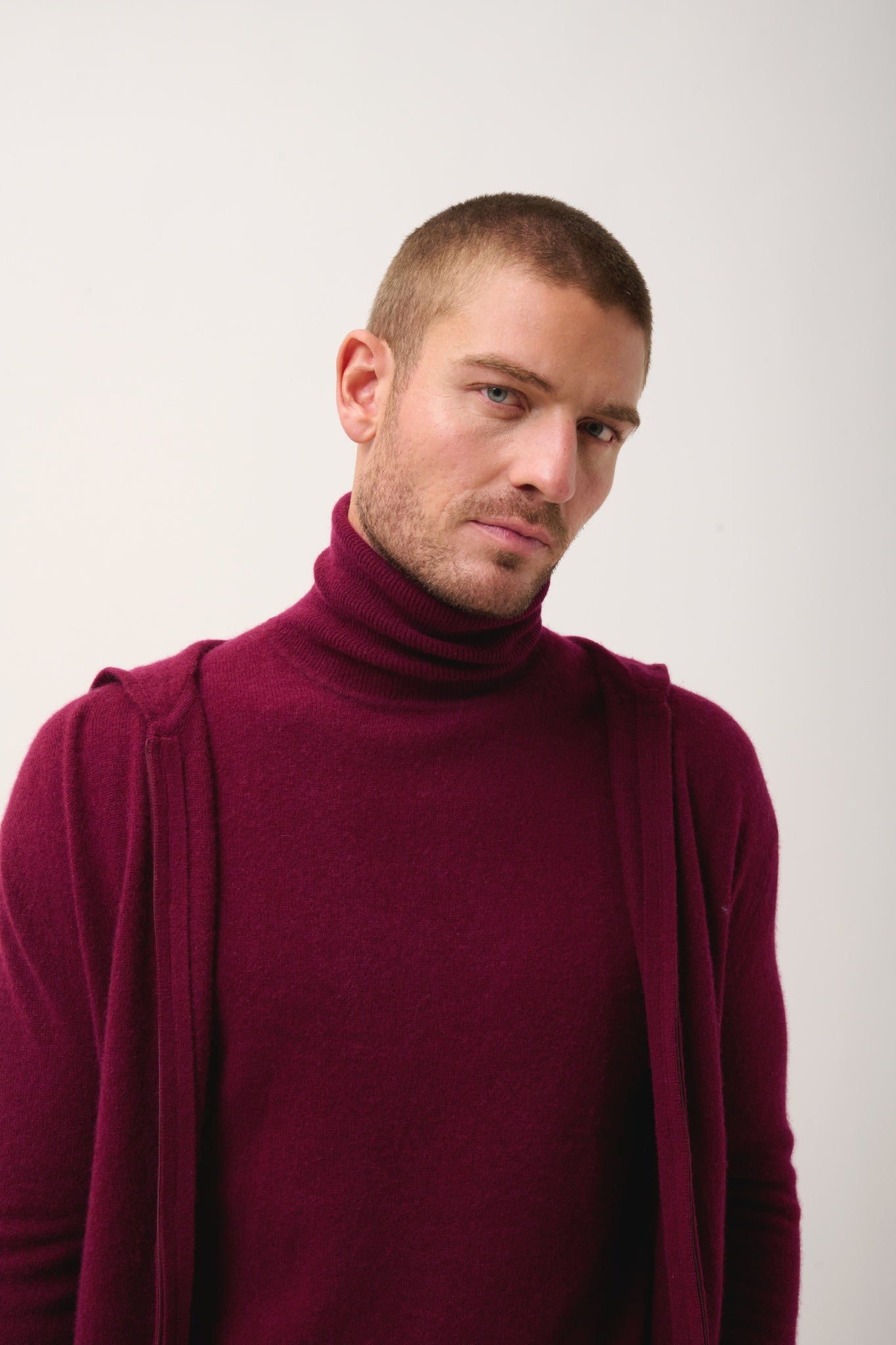 ELLIOT gilet col zippé capuche bordeaux