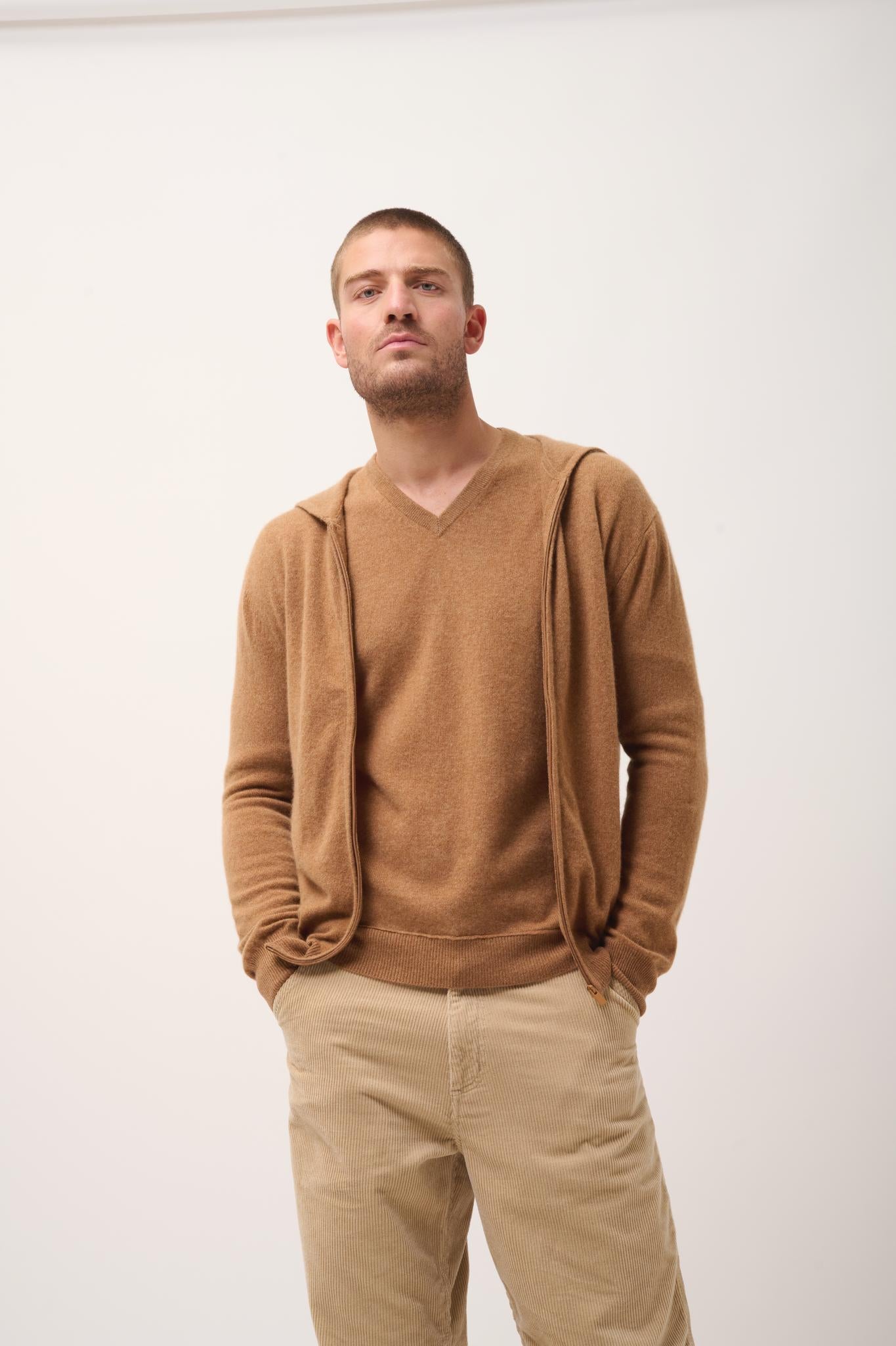 ELLIOT gilet col zippé capuche noisette