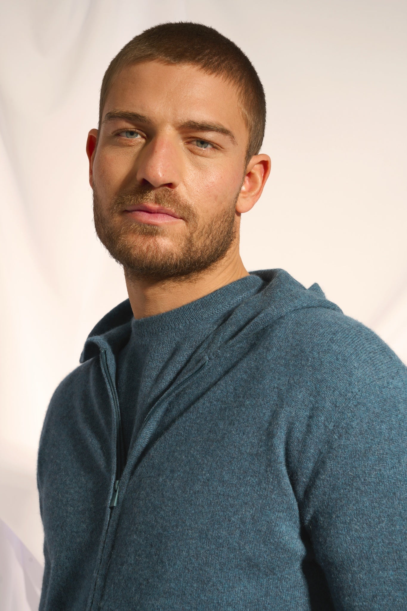 ELLIOT gilet col zippé capuche vert canard chiné