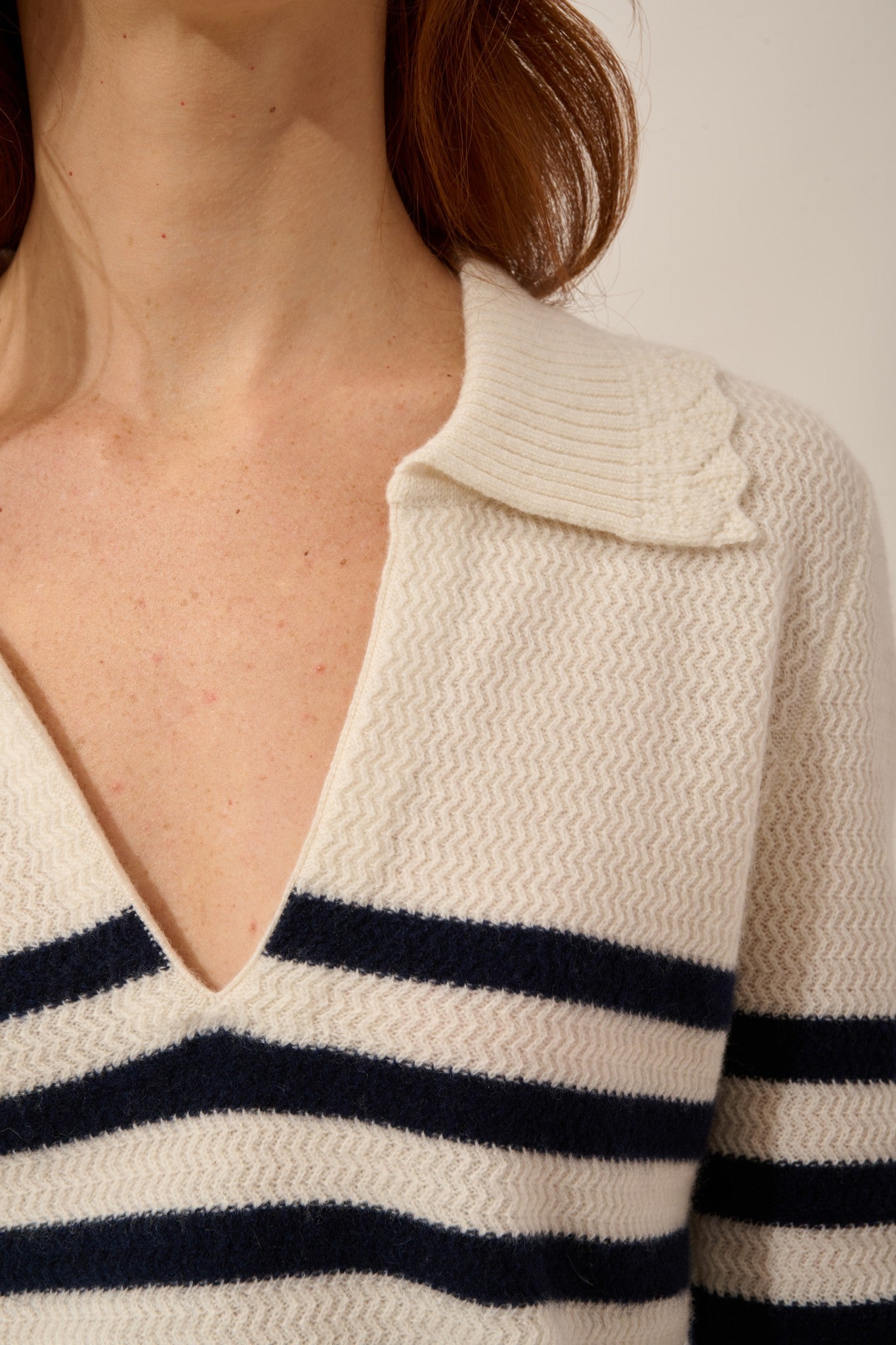 élyane pull col polo ouvert bi-color navy/ivoire