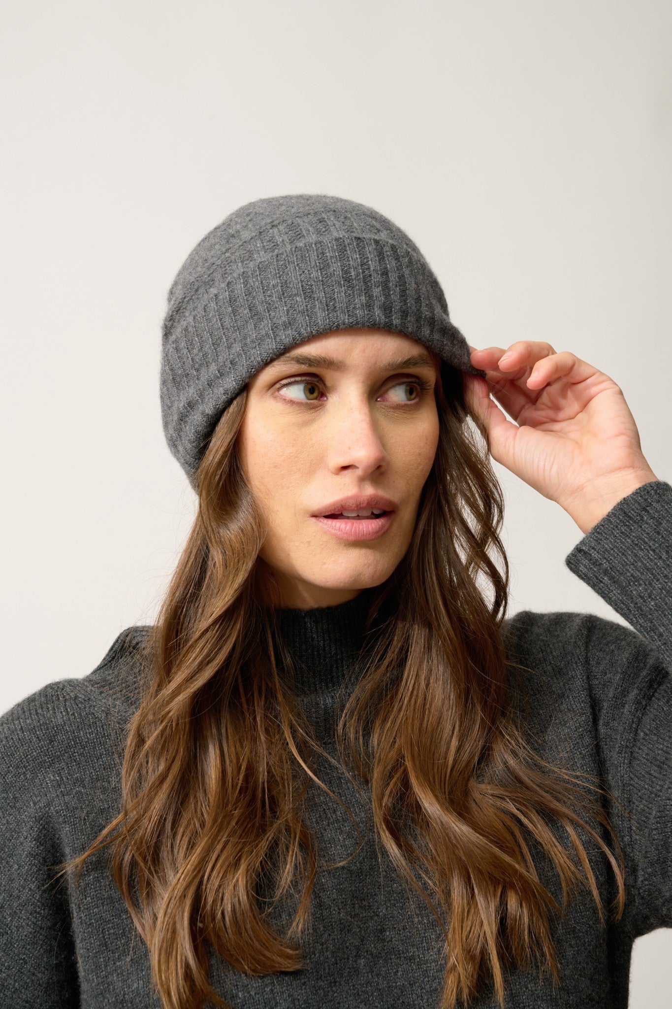 ember bonnet 4 fils anthracite chiné 100% cachemire