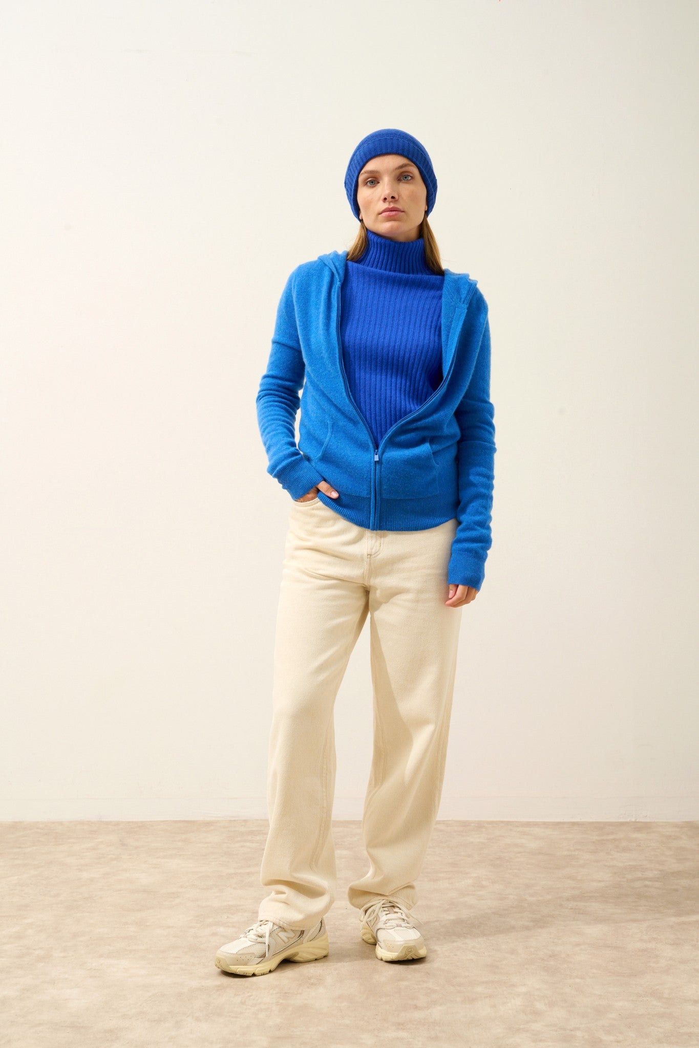 ember bonnet 4 fils outremer 100% cachemire