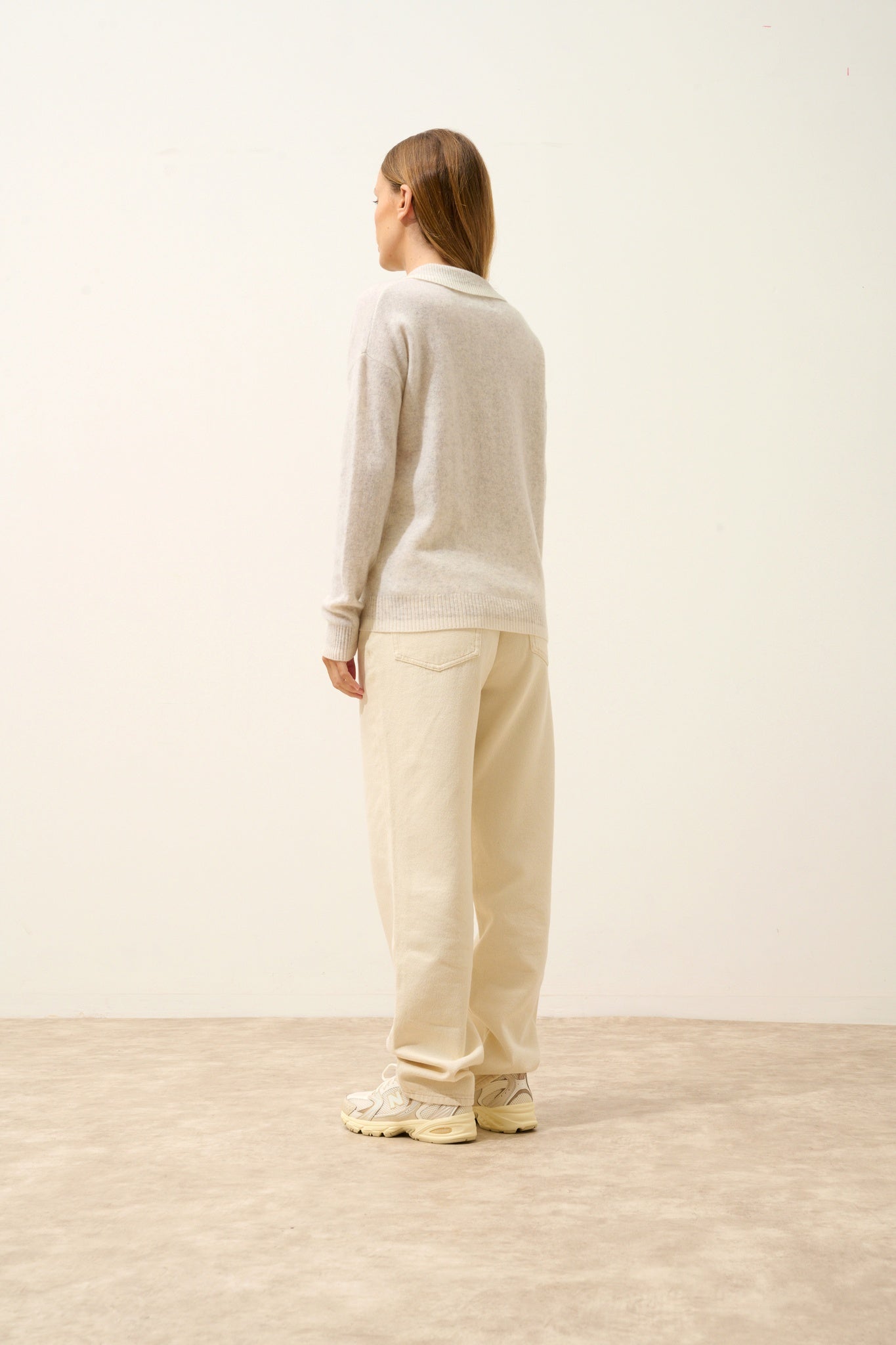 ÉOLIANE two-tone pearl gray/ivory polo shirt with crossover collar