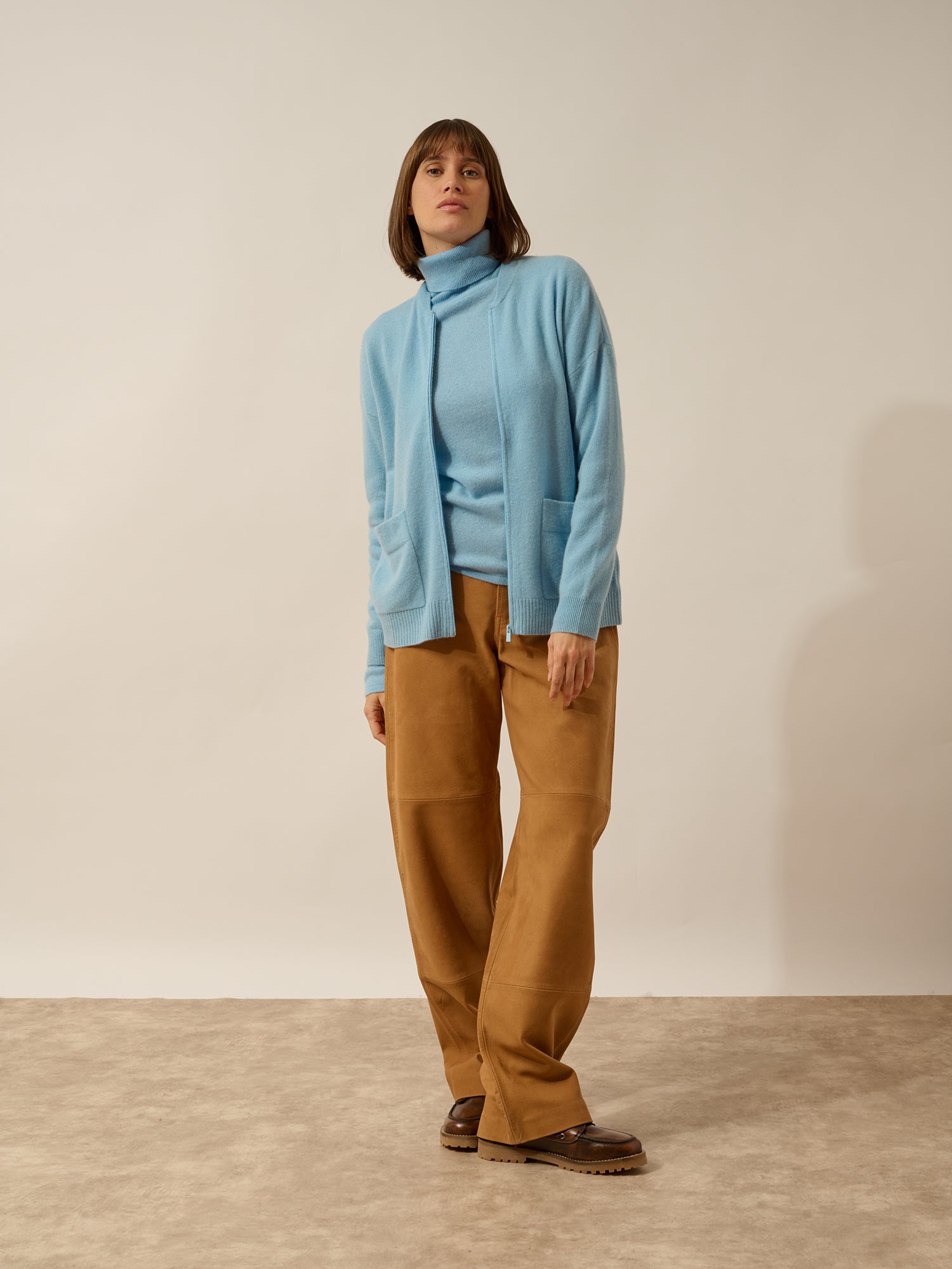 ERVIE gilet zippé col mao bleu inca