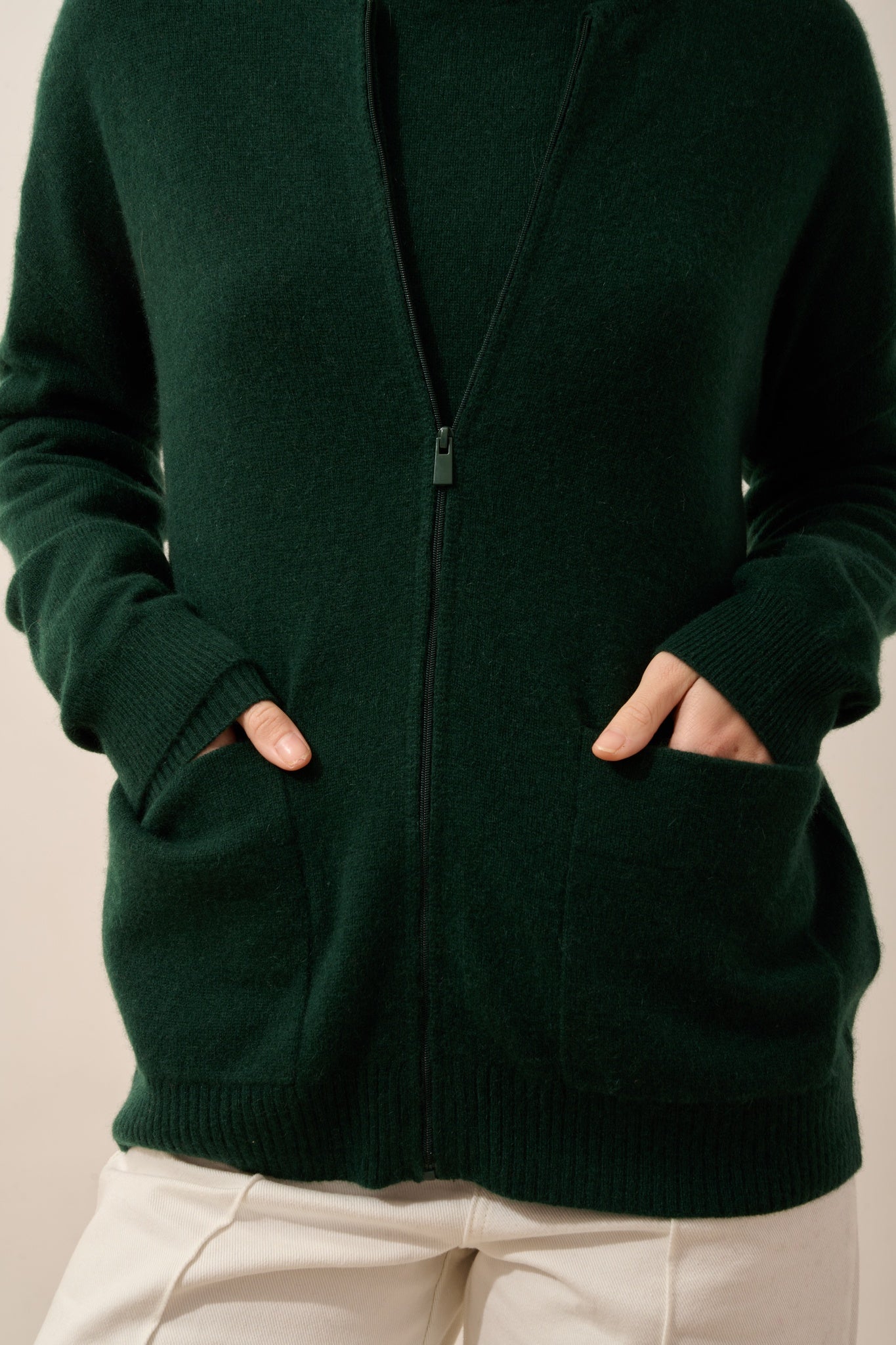 ERVIE gilet zippé col mao cyprès