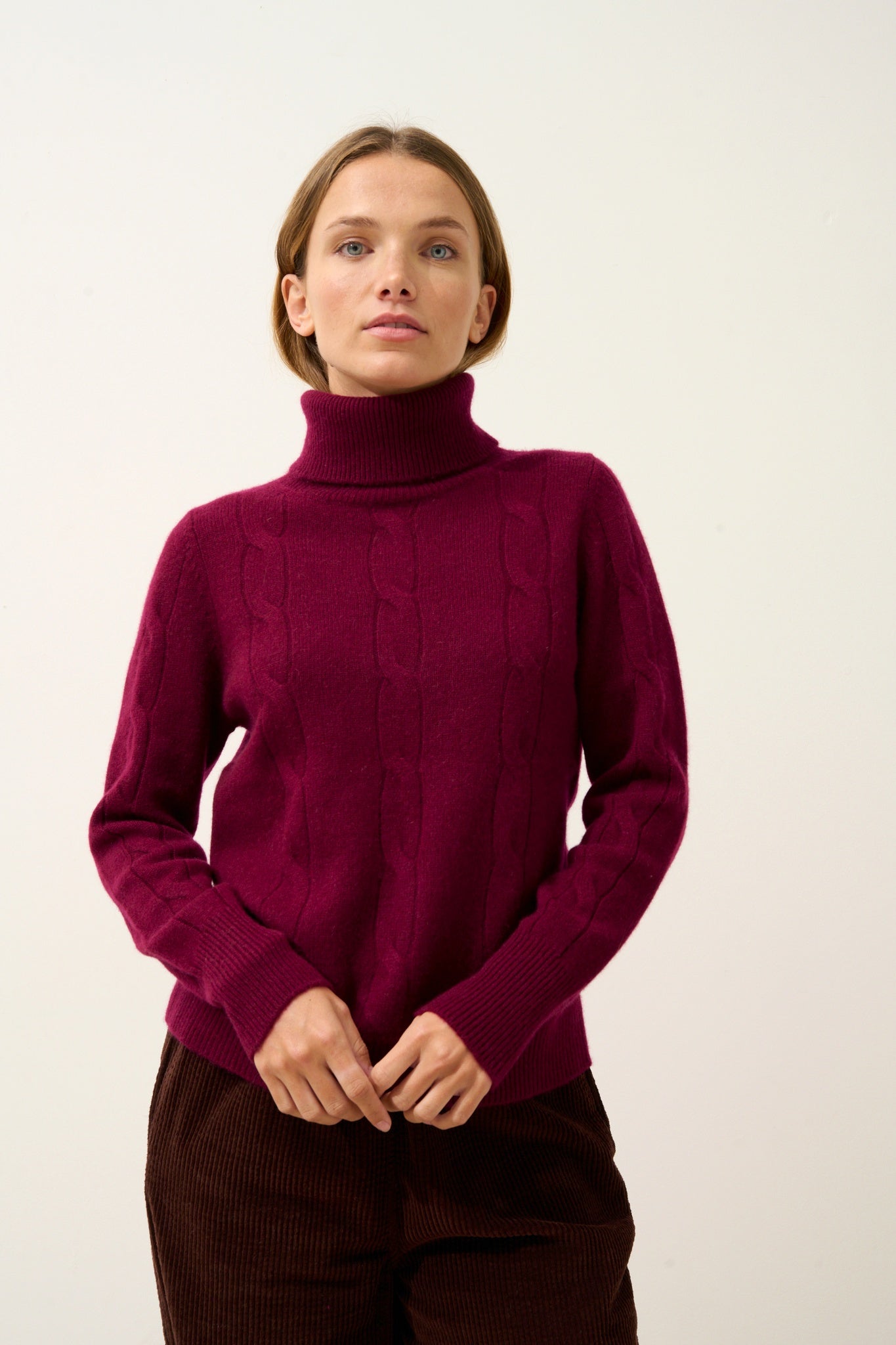 ESTELLE pull col roulé bordeaux