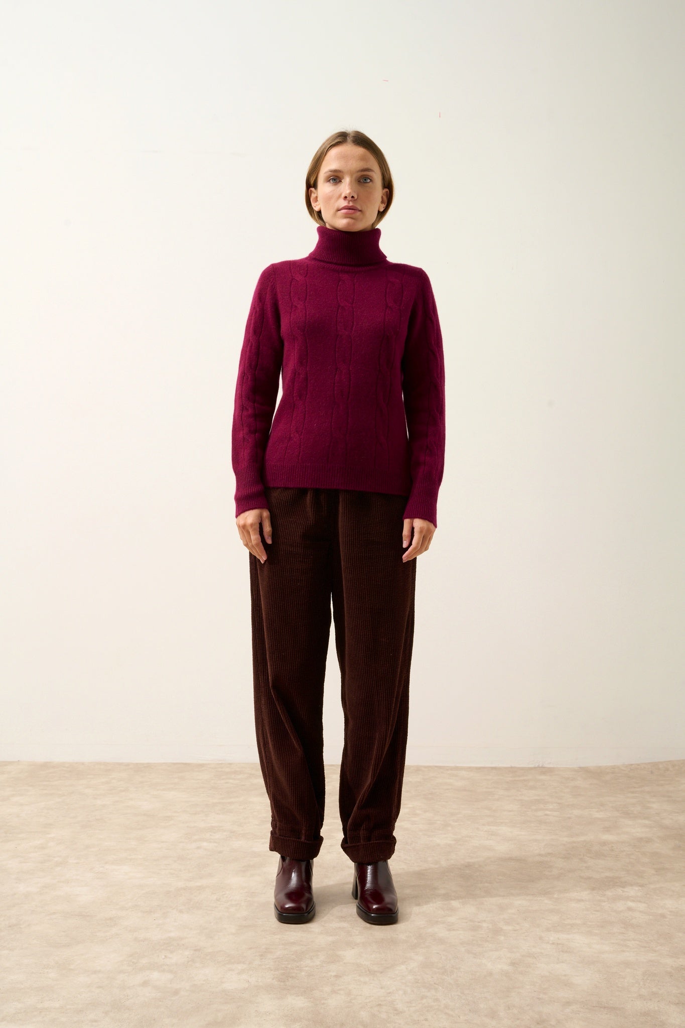 ESTELLE pull col roulé bordeaux