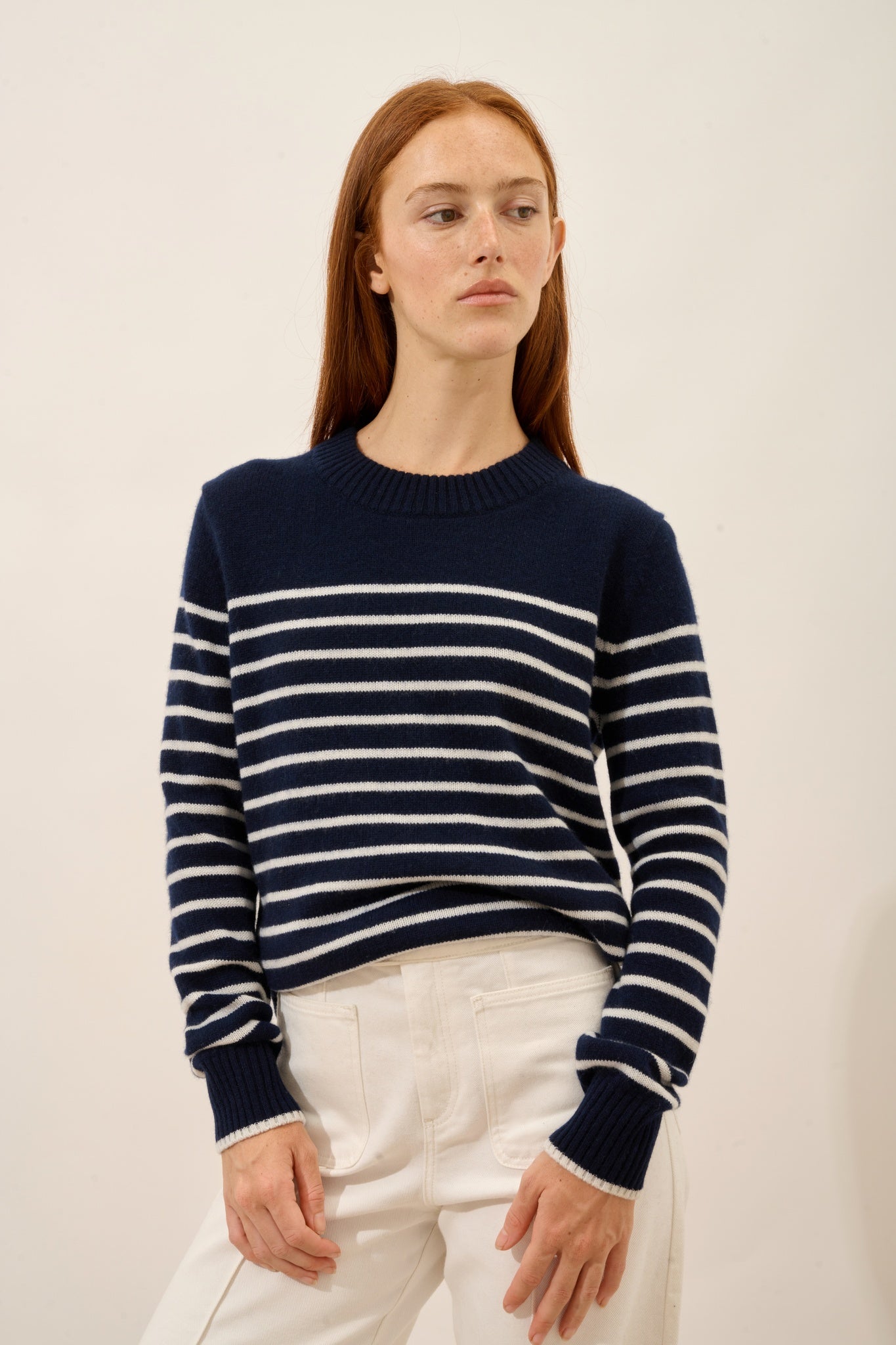 FIORA pull col rond 4 fils bi-color navy/ivoire