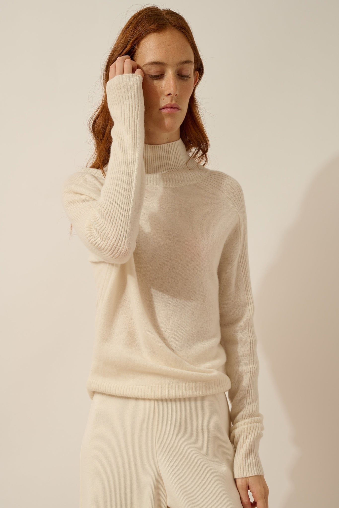 FIORINA pull col roulé ivoire