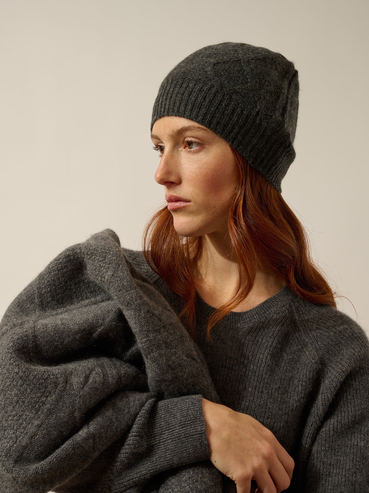 flavia bonnet 6 fils carbone chiné