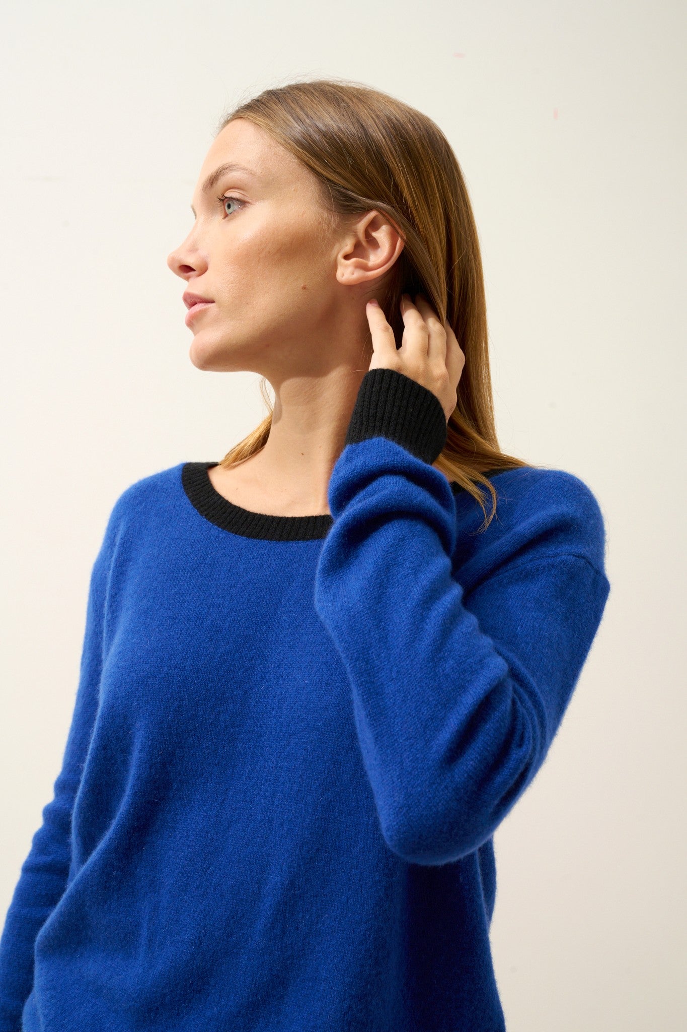 floréa pull col bateau bi-color outremer/noir 100% cachemire