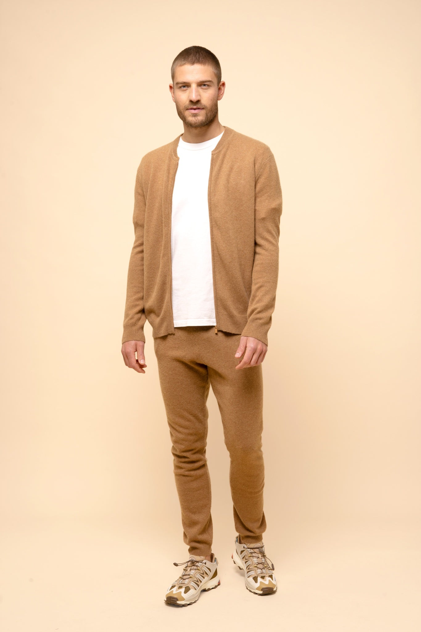 GARETH hazelnut jogging suit