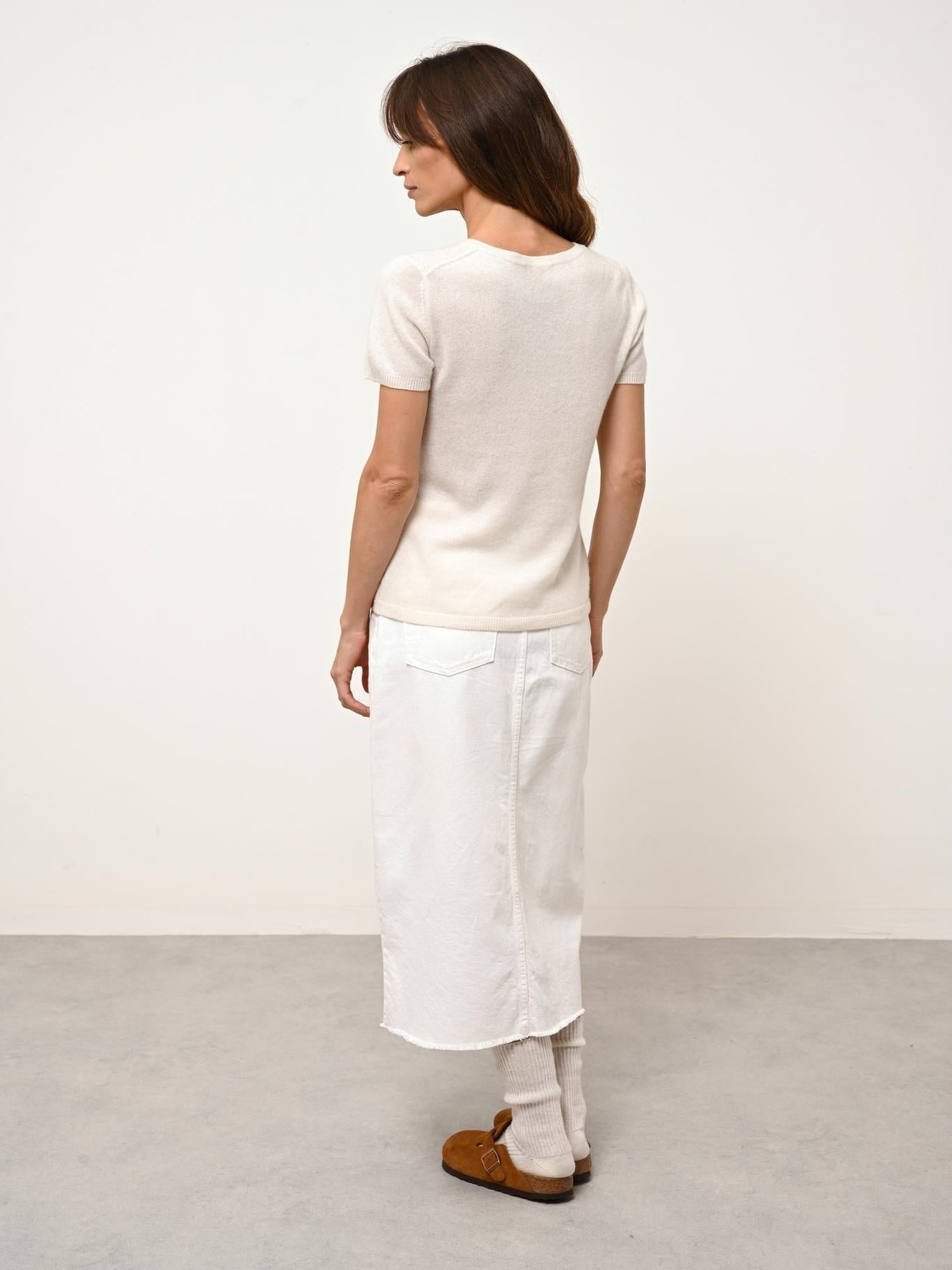 GLAMIS ivory V-neck T-shirt