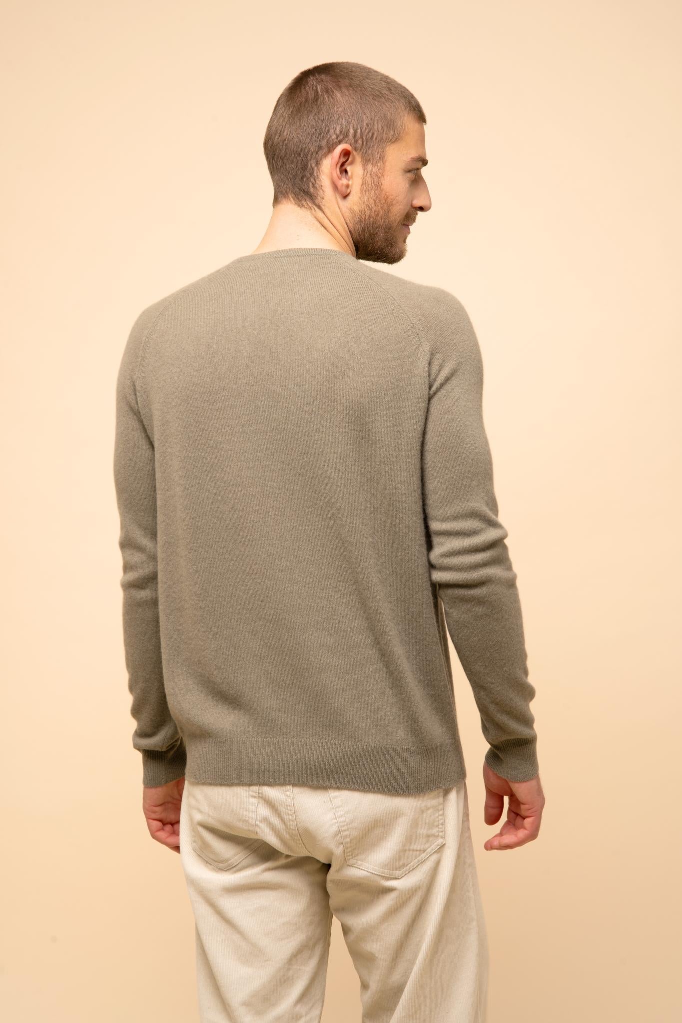 GUZMAN army turtleneck sweater