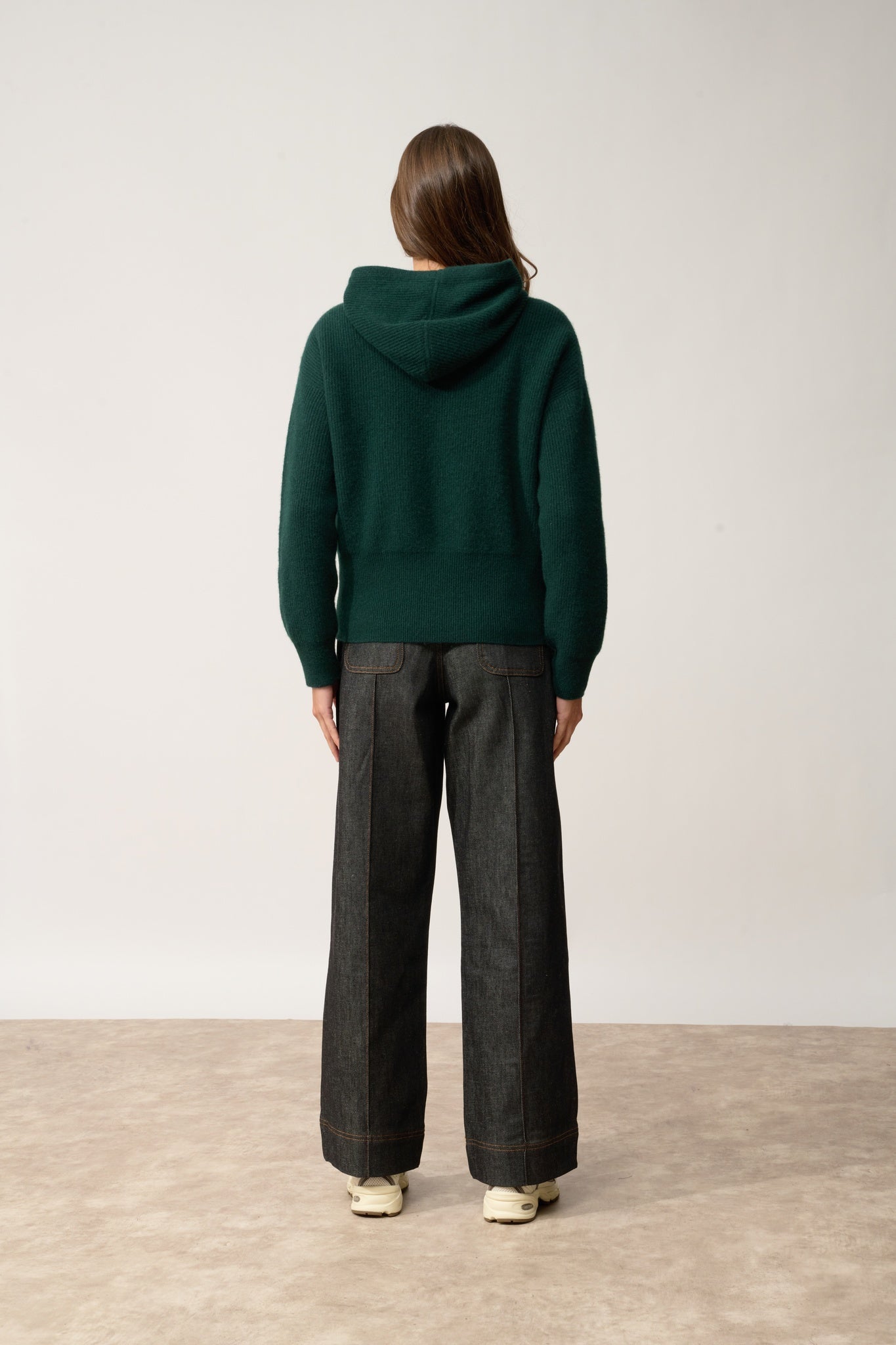 HELGA vest with zipped collar and cypress hood