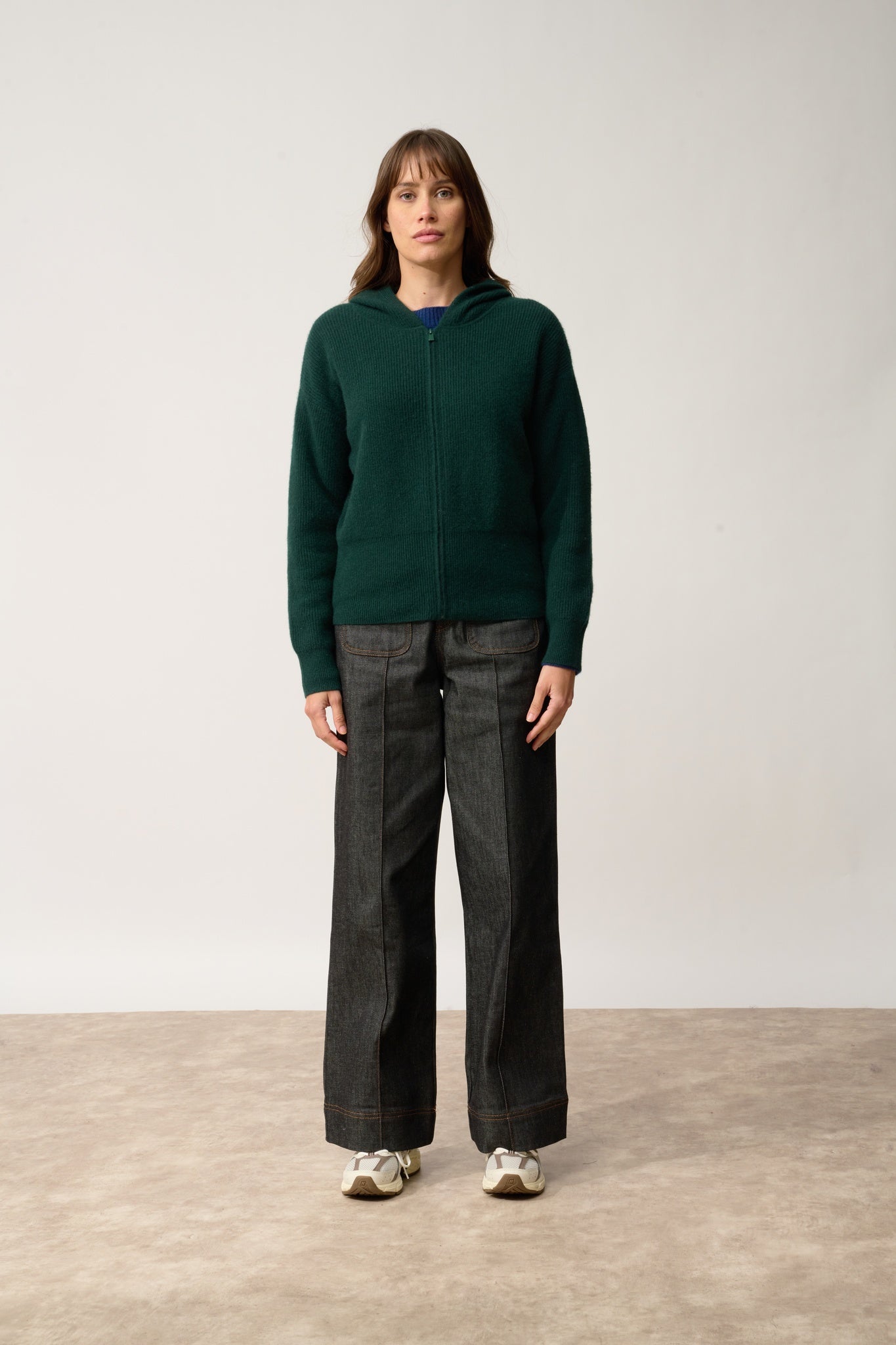 HELGA vest with zipped collar and cypress hood