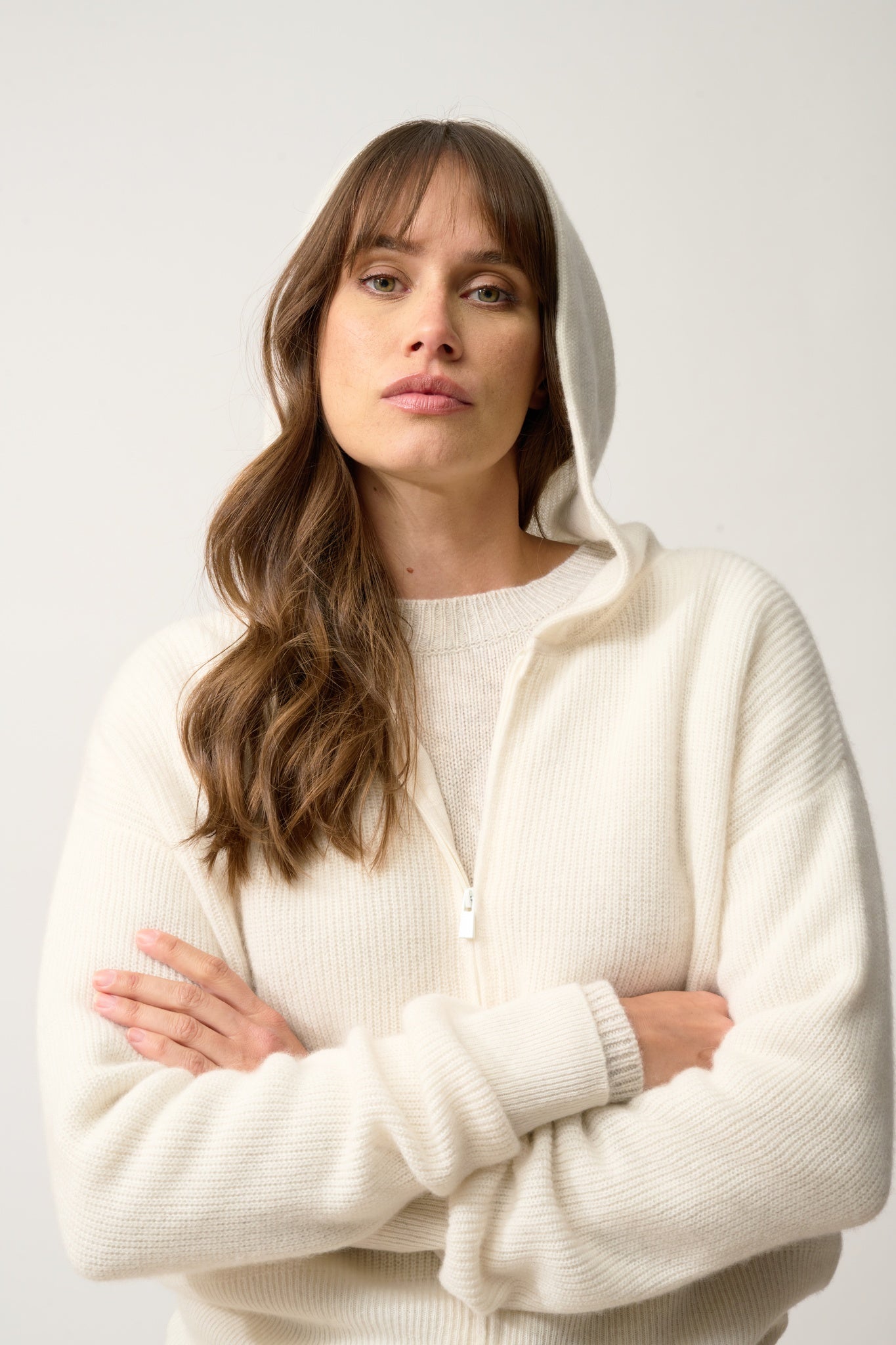 HELGA gilet col zippé capuche ivoire