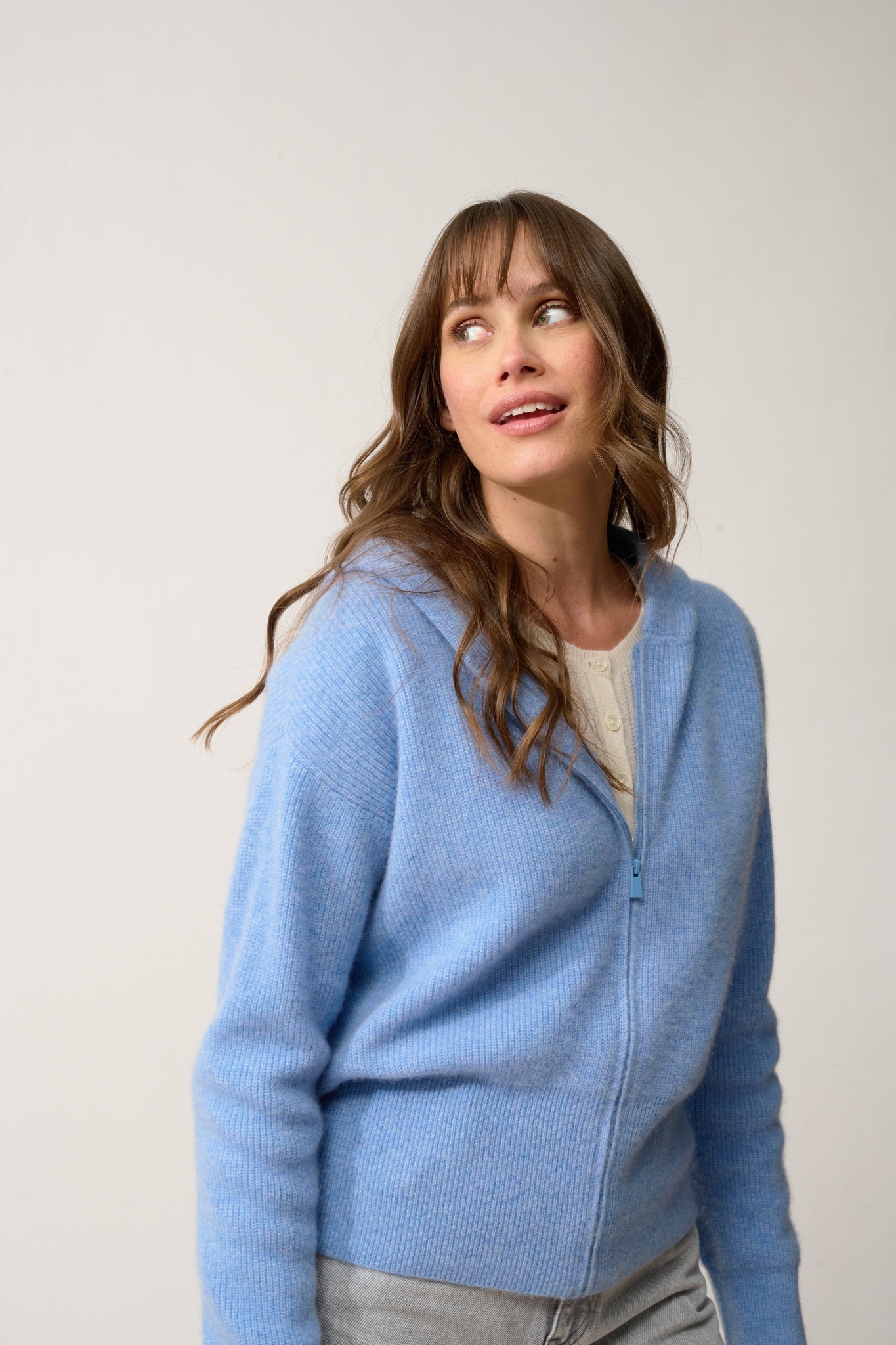 HELGA gilet col zippé capuche sky