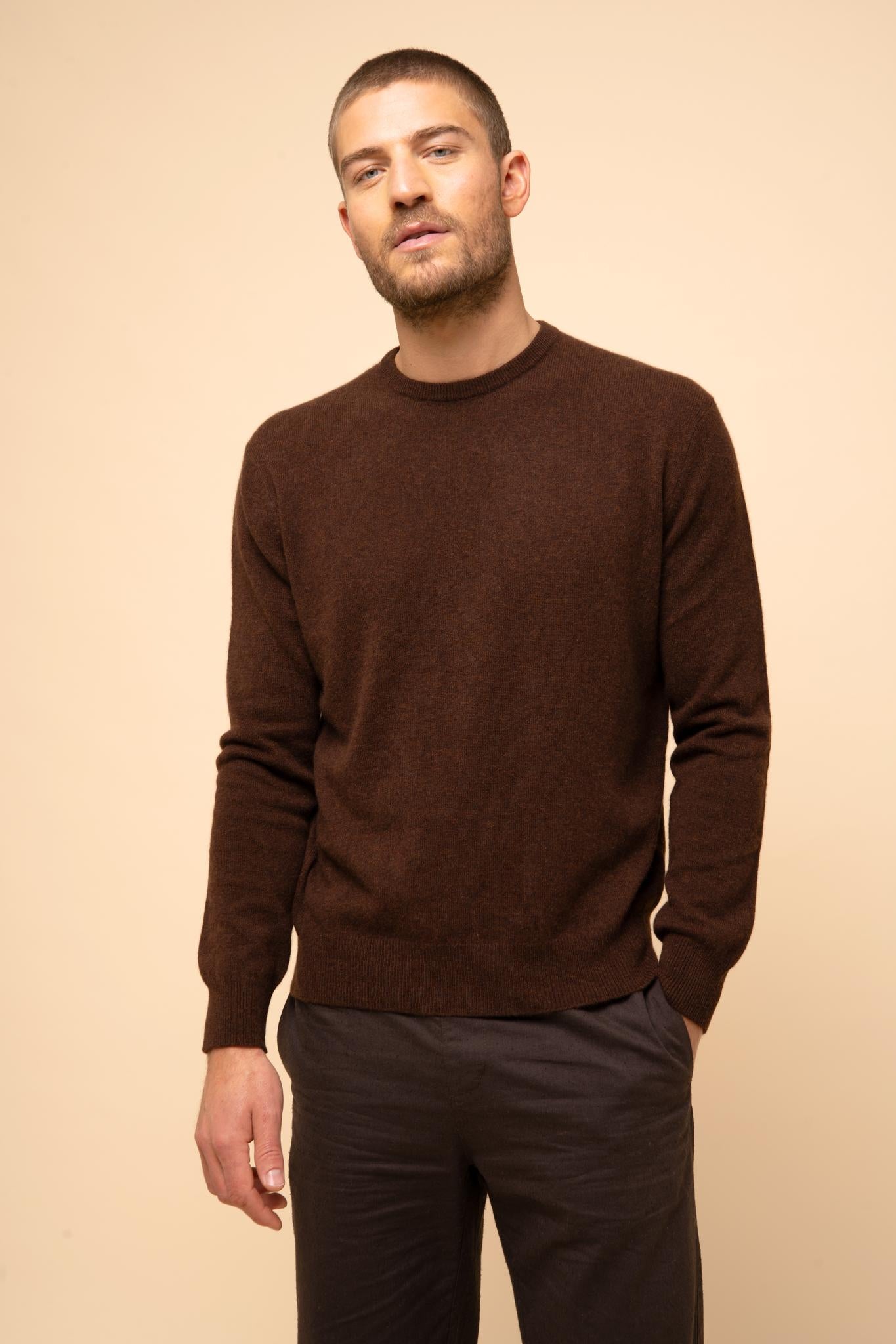 HOWARD pull col rond café
