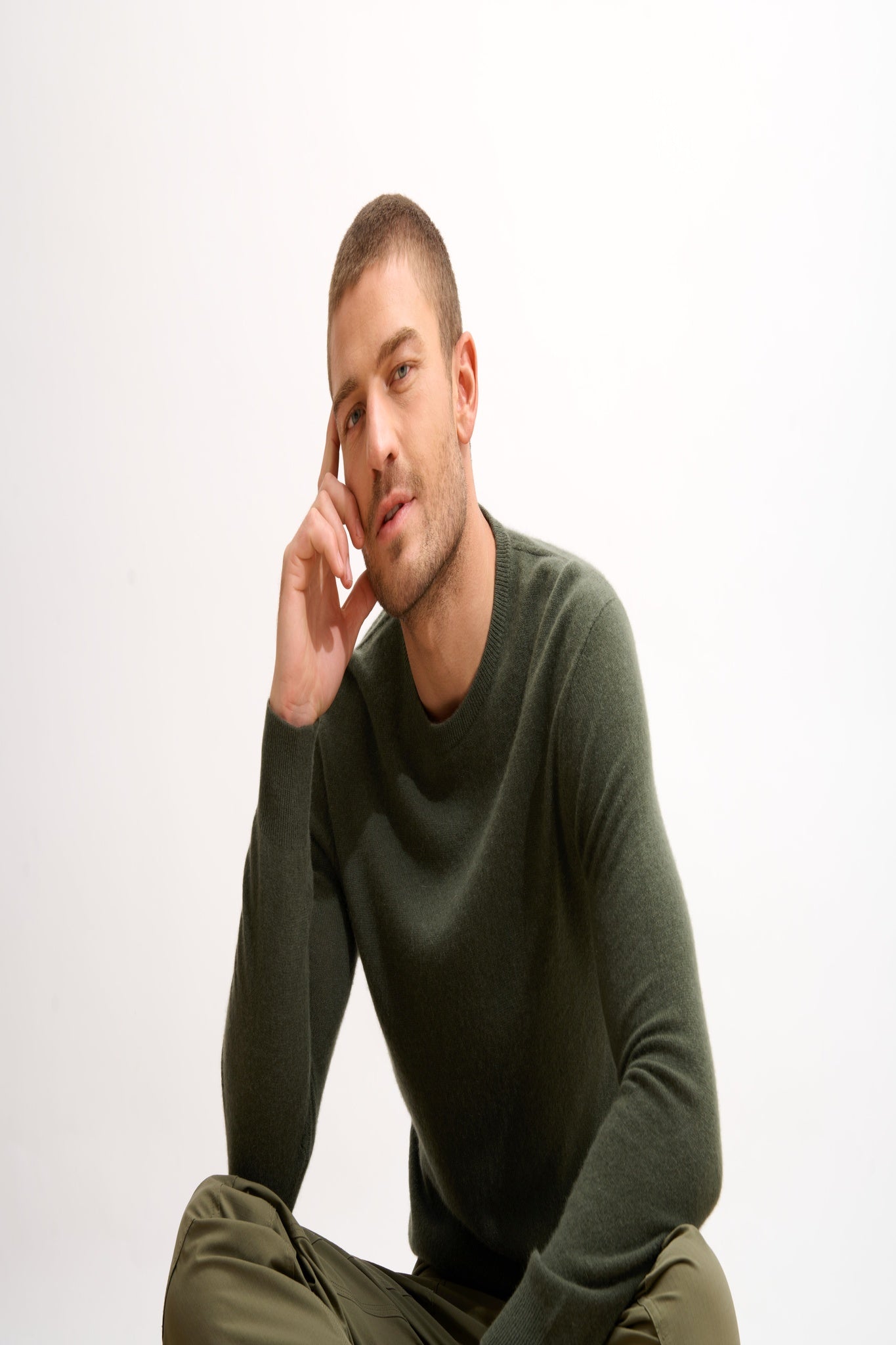 HOWARD pull col rond kaki