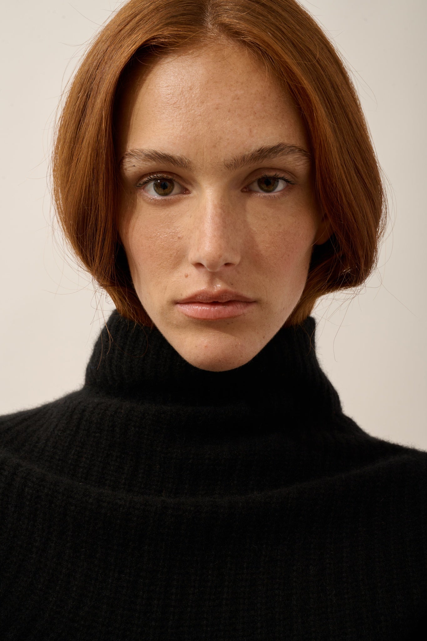 HUARAZ cape col montant 6 fils noir