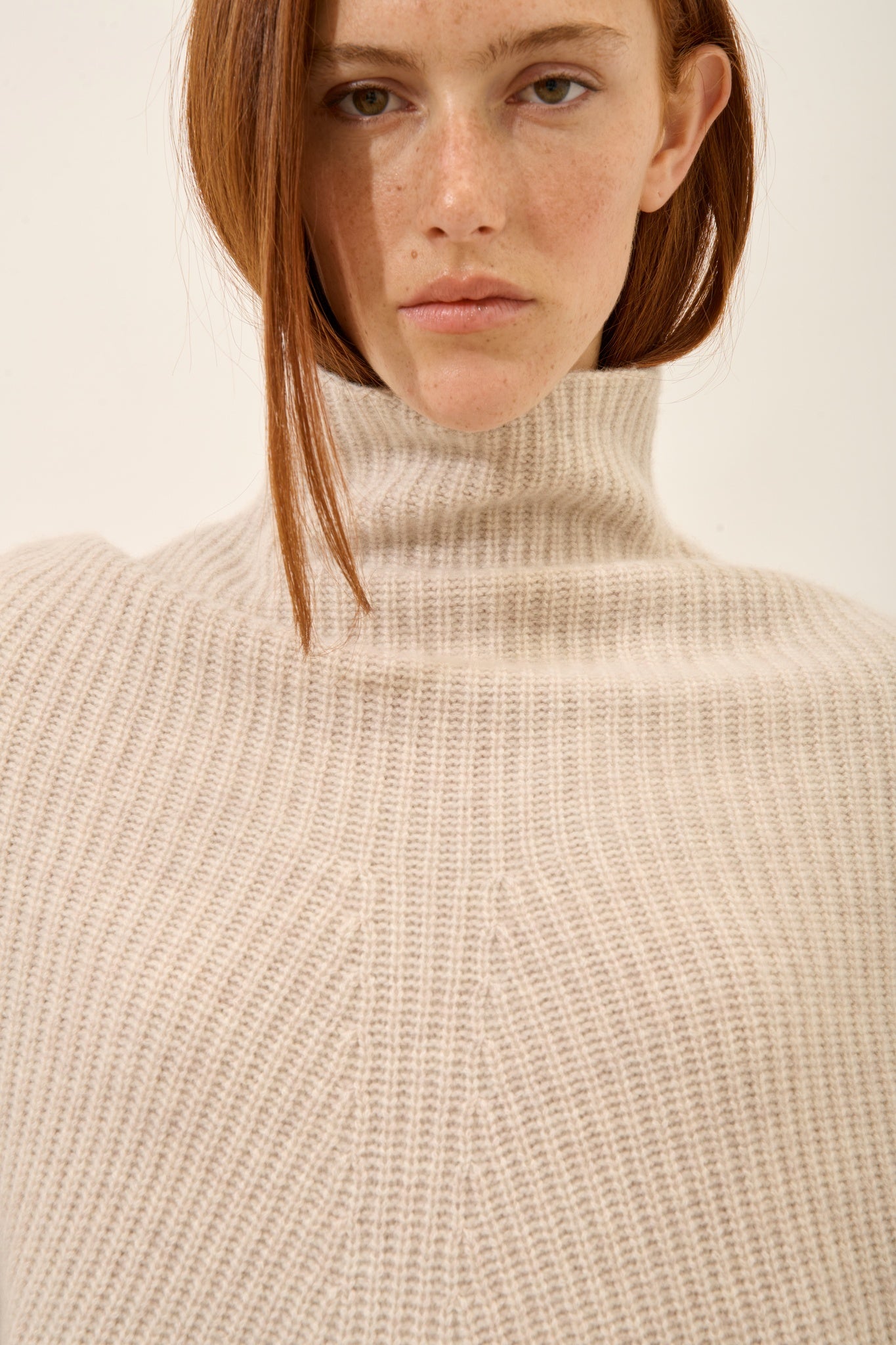 HUARAZ cape stand-up collar beige mottled