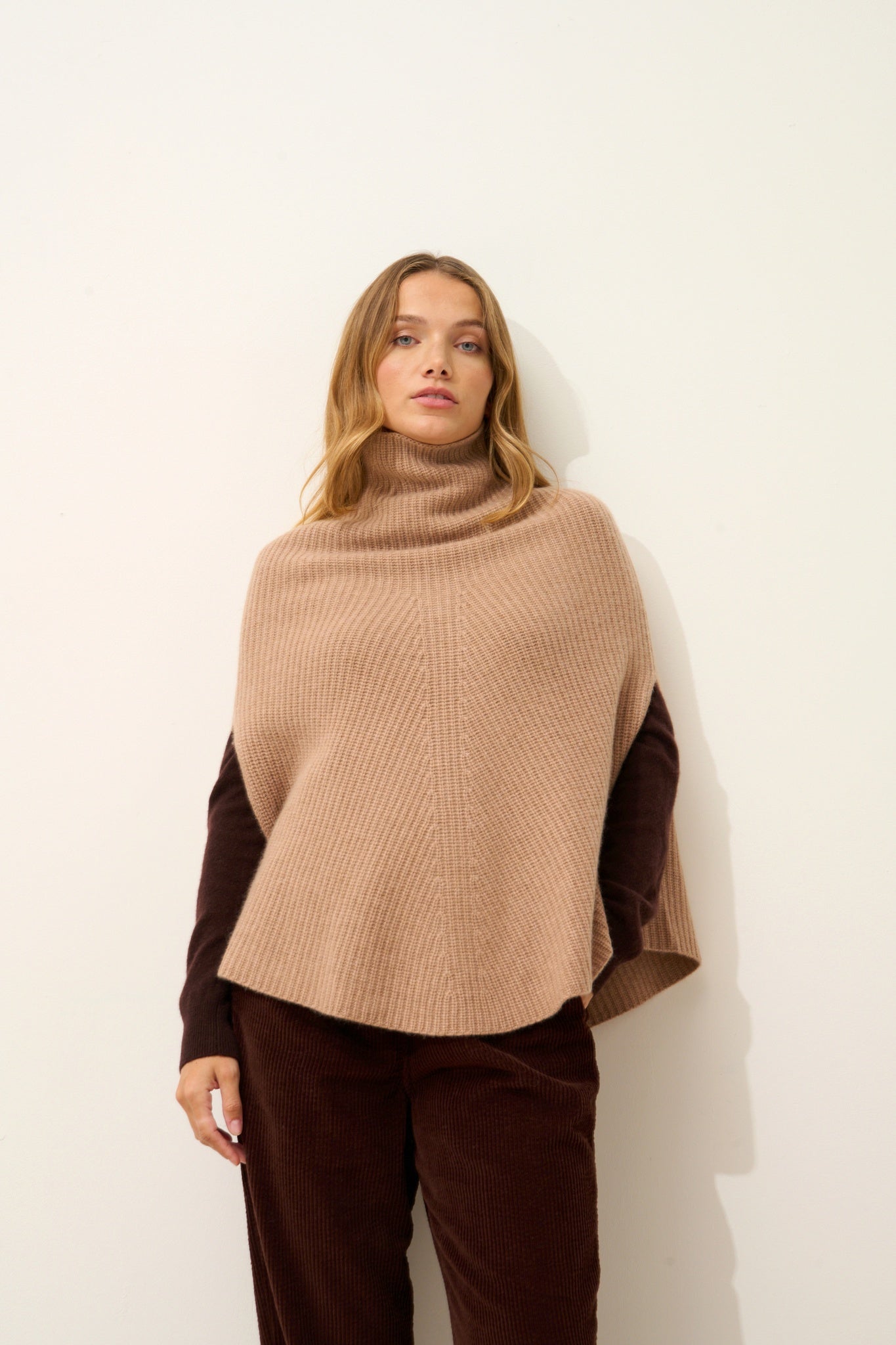 HUARAZ cape col montant camel chiné