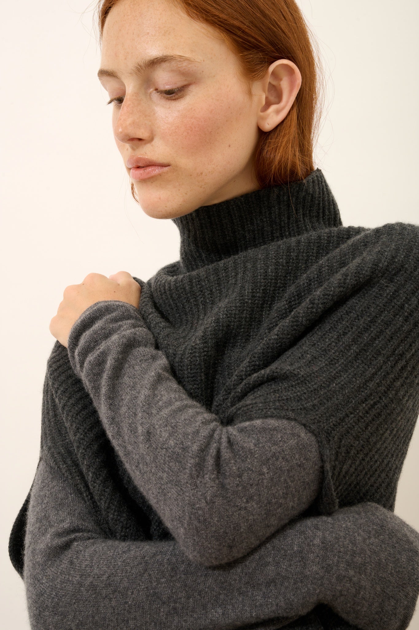 HUARAZ cape stand-up collar carbon mottled