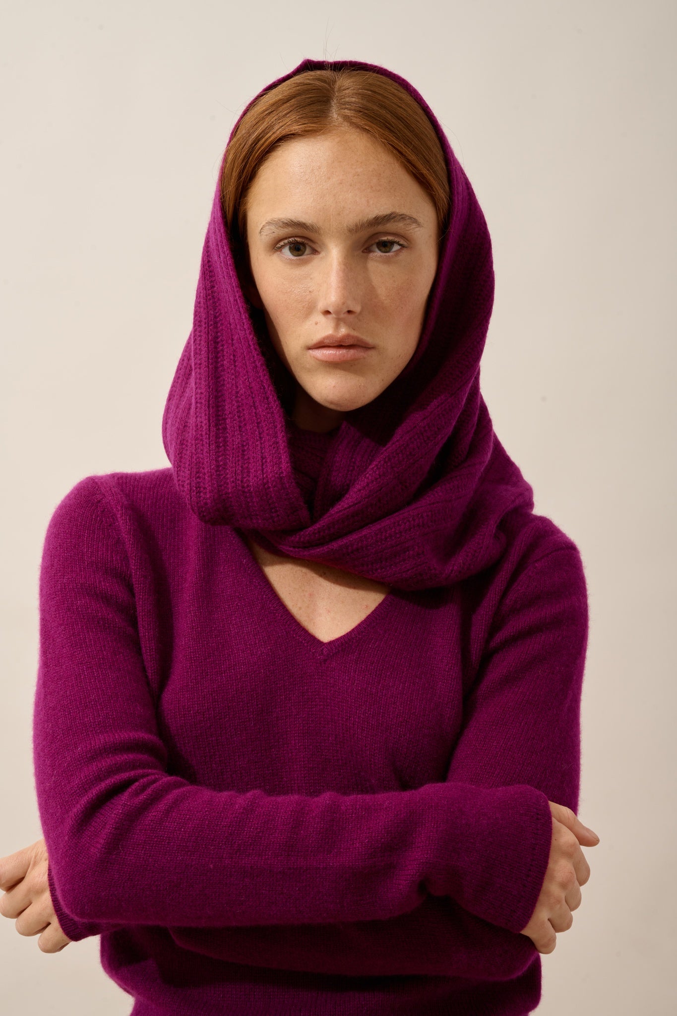 hutton 4-ply neck warmer, plum
