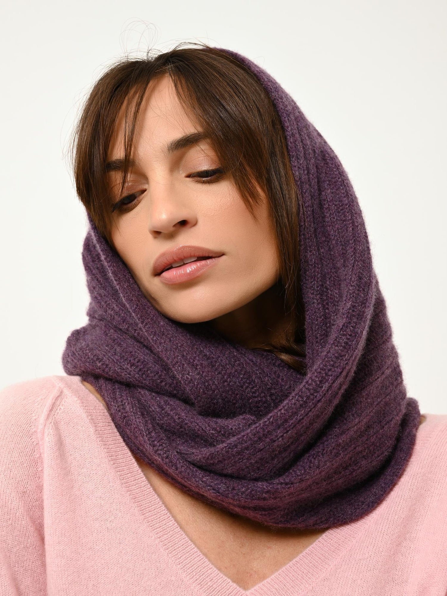 HUTTON 4-ply purple heathered neck warmer